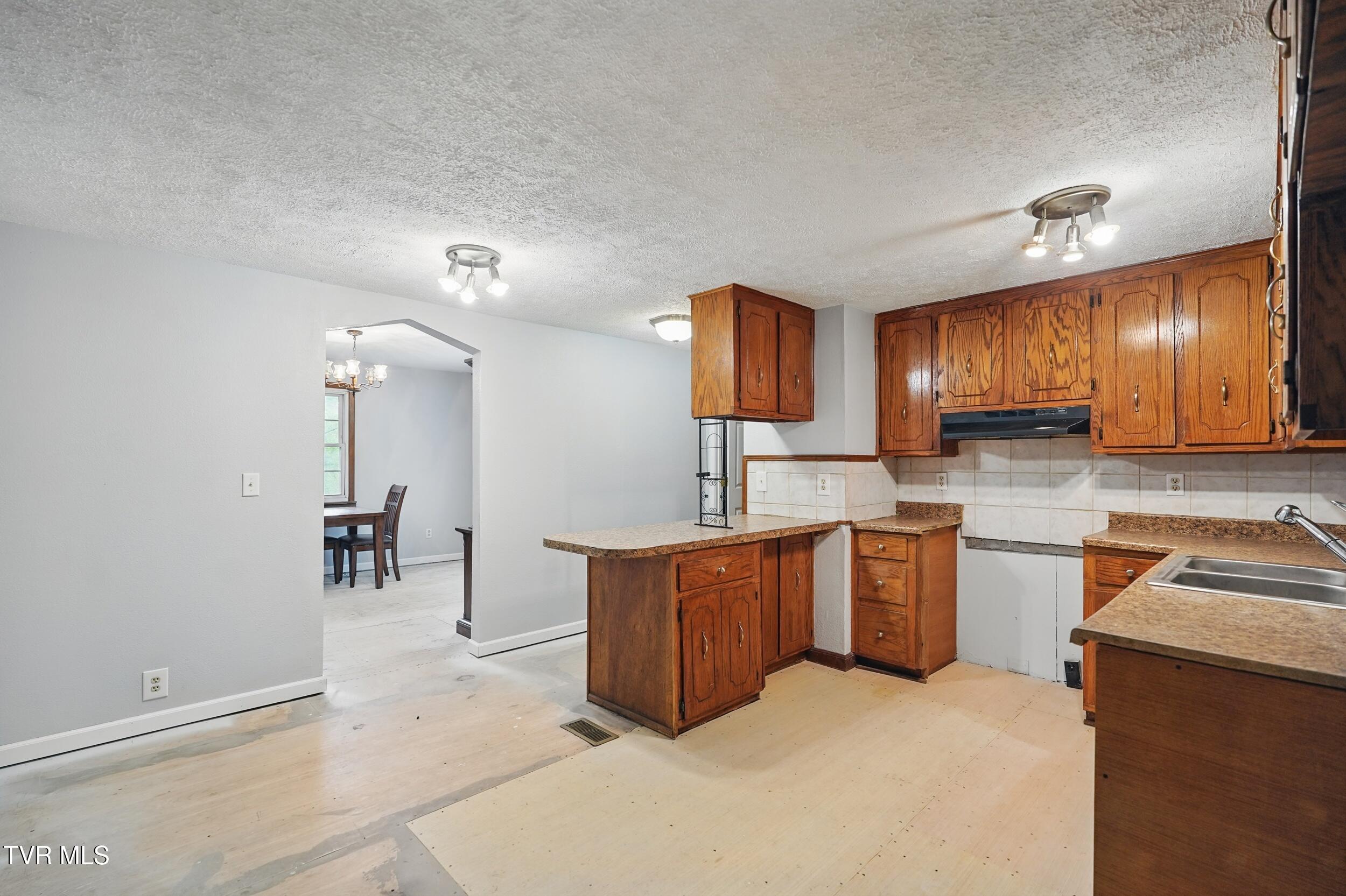 430 Arrowhead Drive, Duffield, Virginia image 5