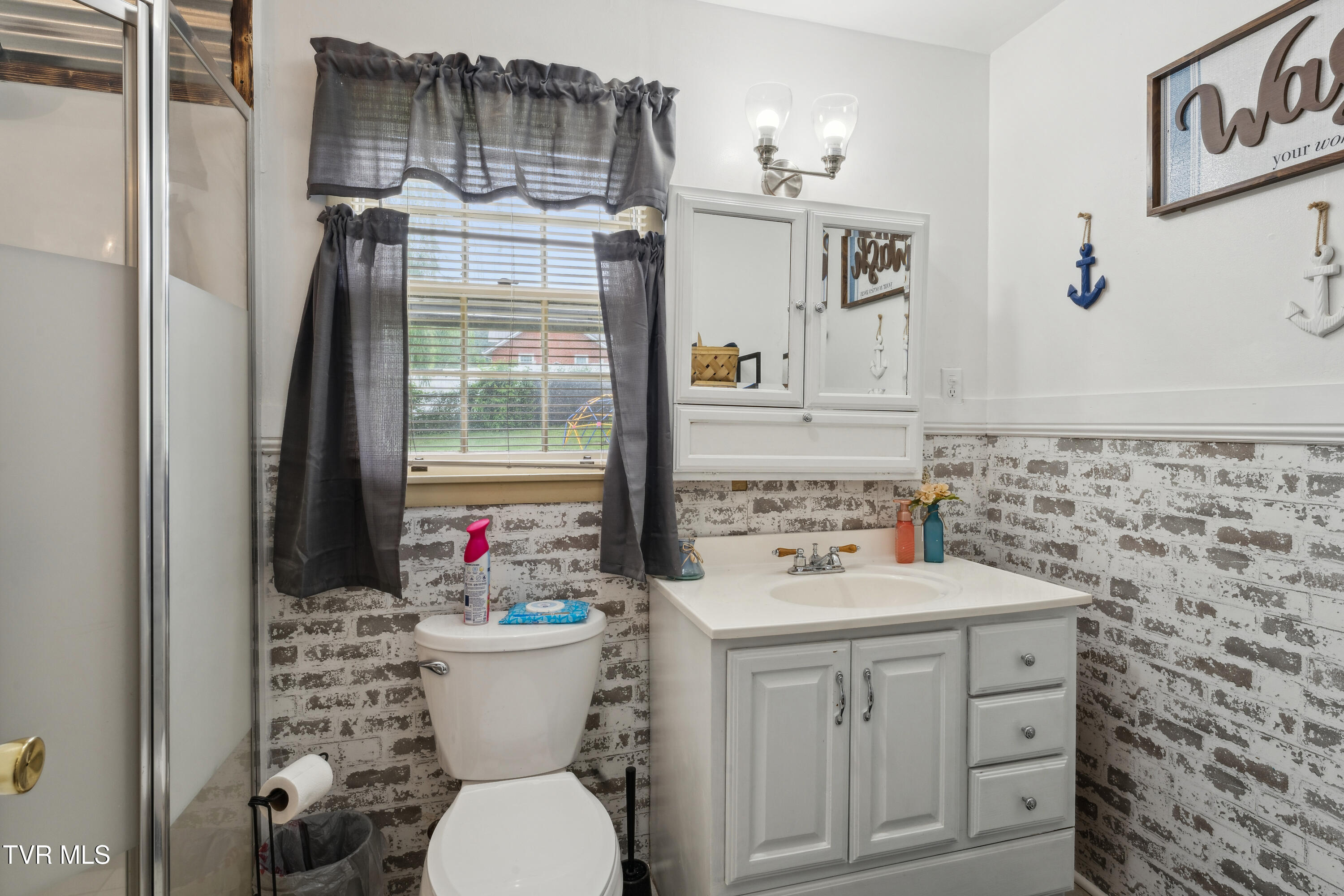 1006 Riverview Drive, Elizabethton, Tennessee image 25