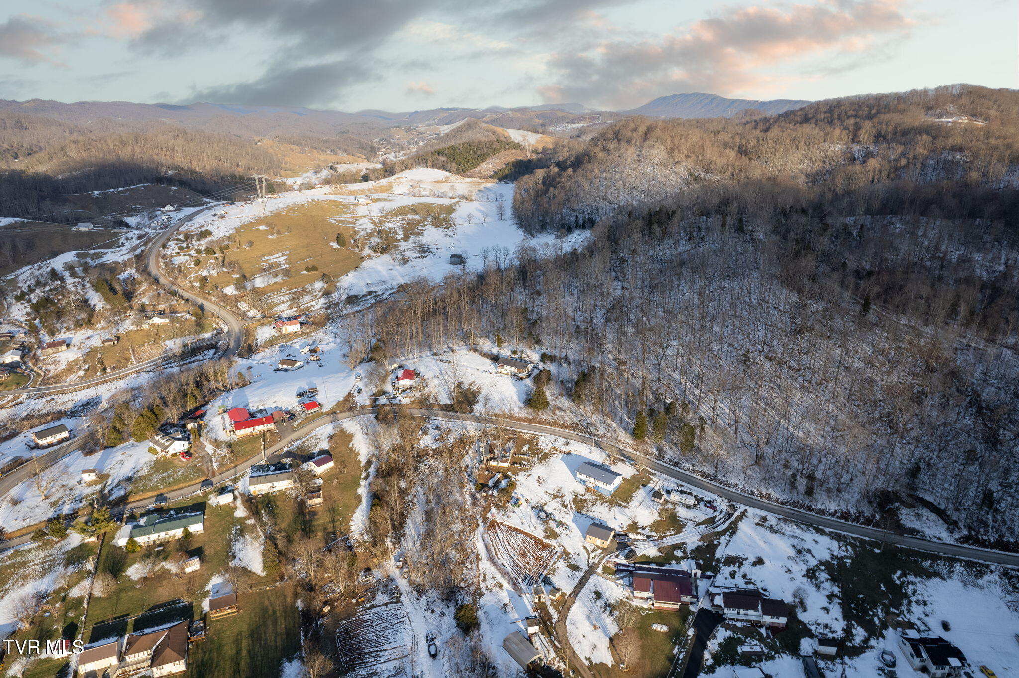 956 Hubbard Town Road, Honaker, Virginia image 36