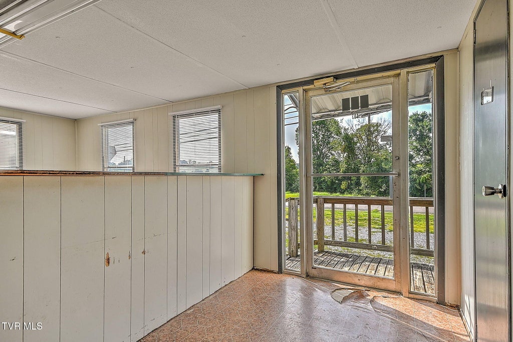 Photo of 403 Bluff City, Bluff City, TN 37618 (MLS # 10000122)