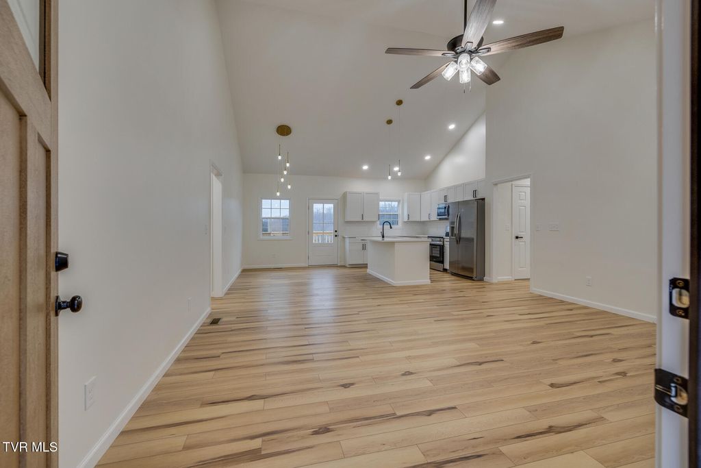 Photo of 284 Old Charity Hill Road, Elizabethton, TN 37643 (MLS # 9992614)