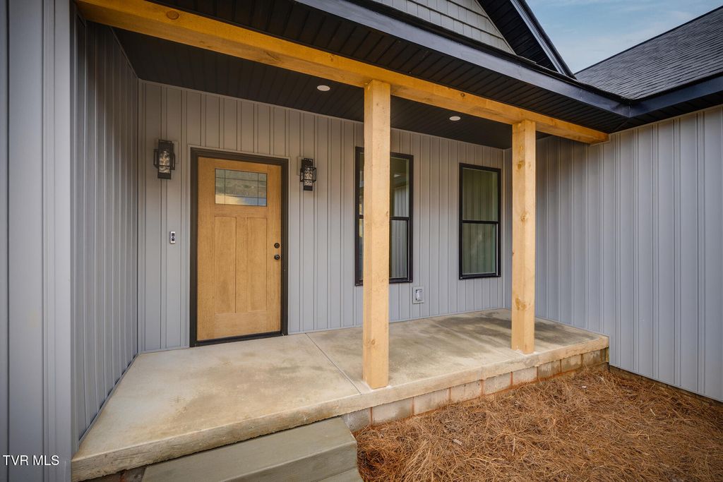 Photo of 284 Old Charity Hill Road, Elizabethton, TN 37643 (MLS # 9992614)