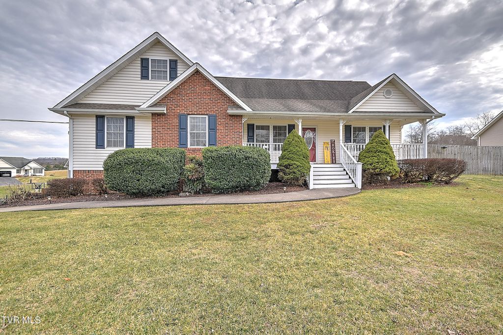 Photo of 444 Alfalfa Lane, Jonesborough, TN 37659 (MLS # 9990217)