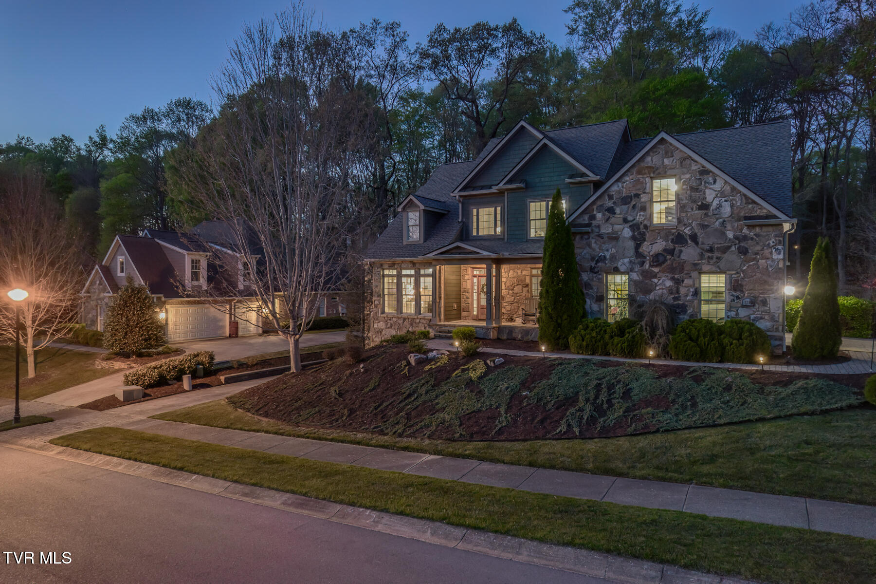 2379 Crescent Lake Place, Johnson City, Tennessee image 10
