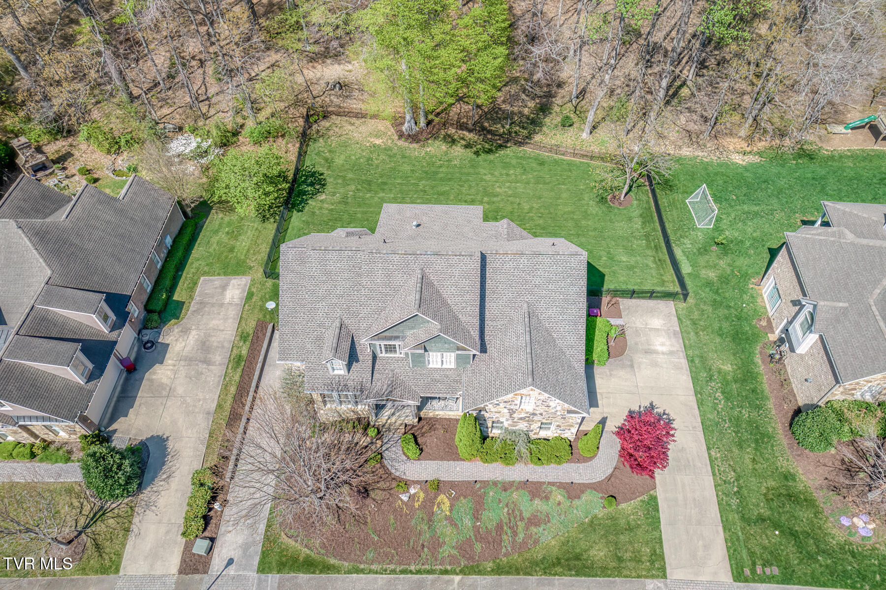 2379 Crescent Lake Place, Johnson City, Tennessee image 3