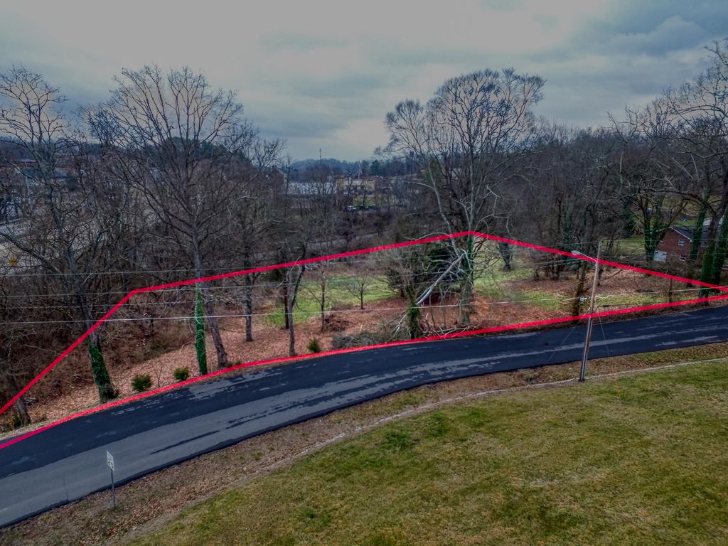 Photo of Tbd Tall Oak Court, Kingsport, TN 37663 (MLS # 9965132)