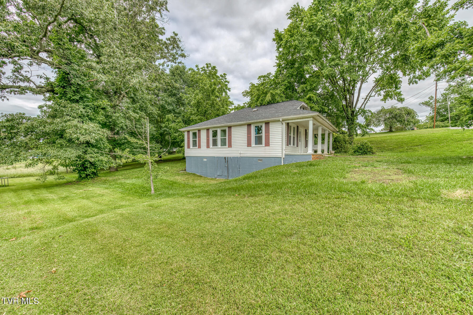 321 North Avenue, Church Hill, Tennessee image 3