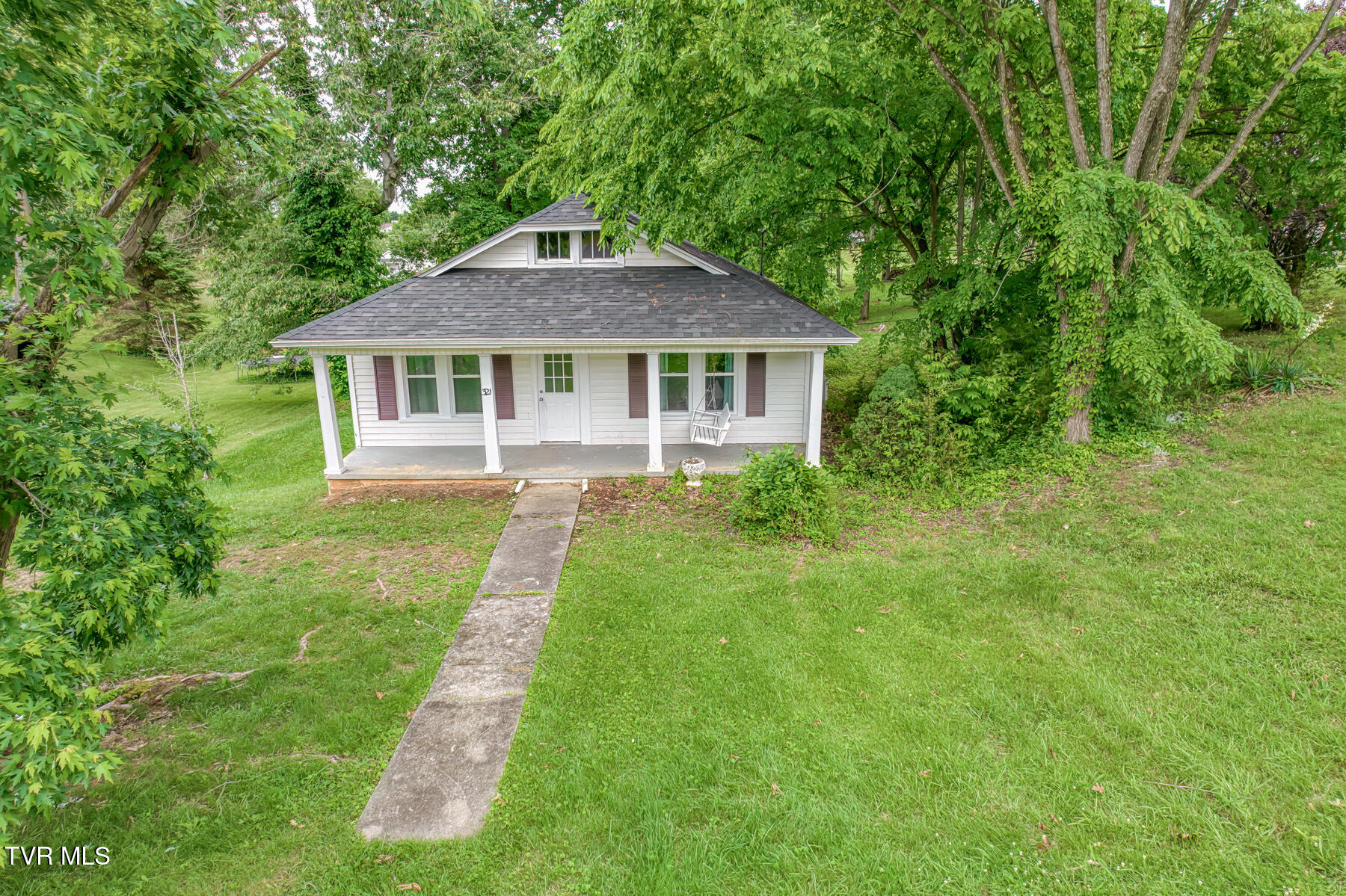 321 North Avenue, Church Hill, Tennessee image 2