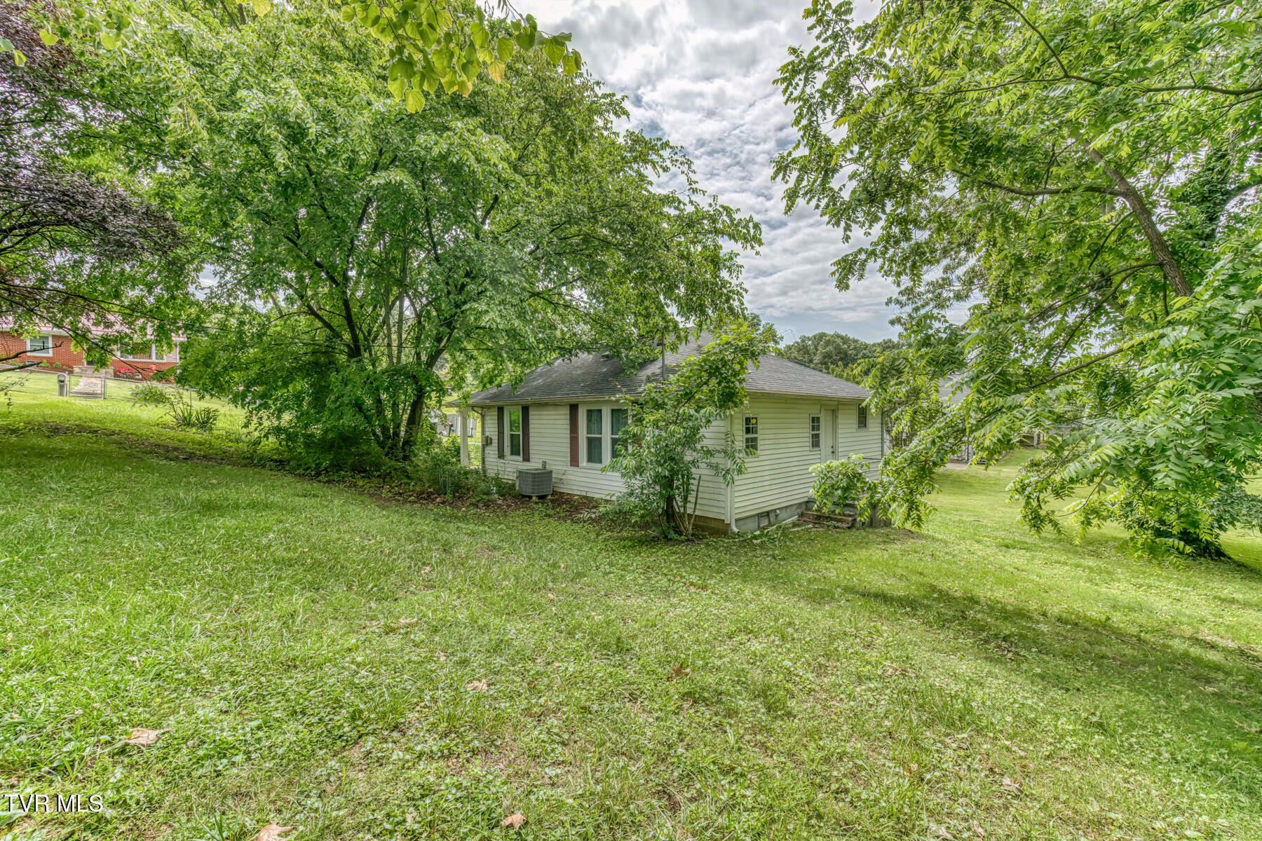321 North Avenue, Church Hill, Tennessee image 25