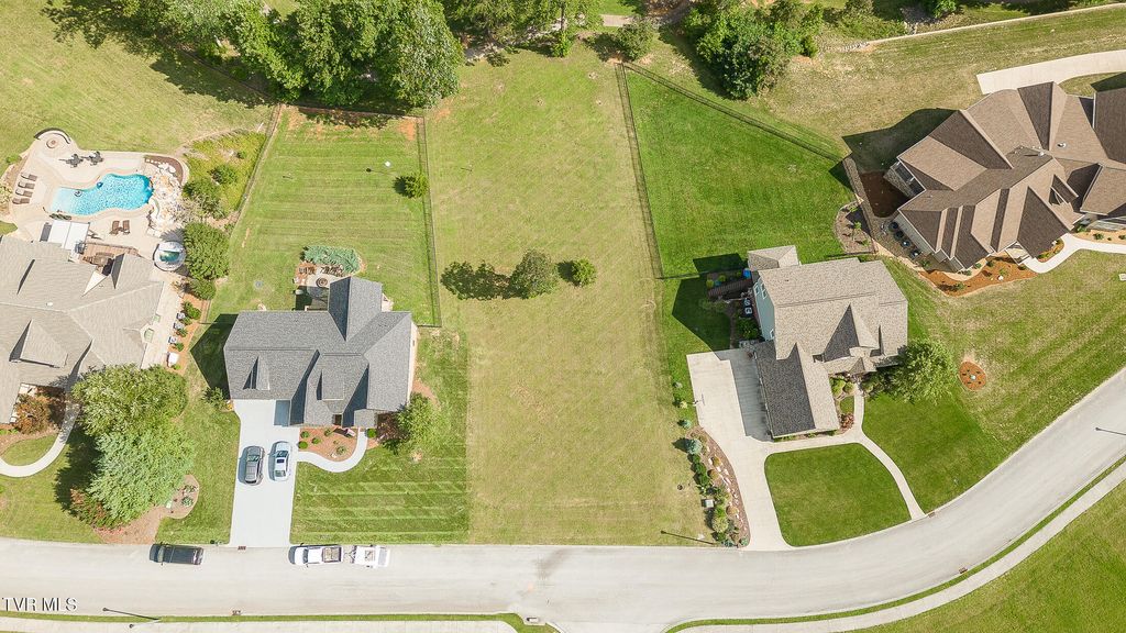 Photo of 322 Golf Ridge Drive, Kingsport, TN 37664 (MLS # 9990242)