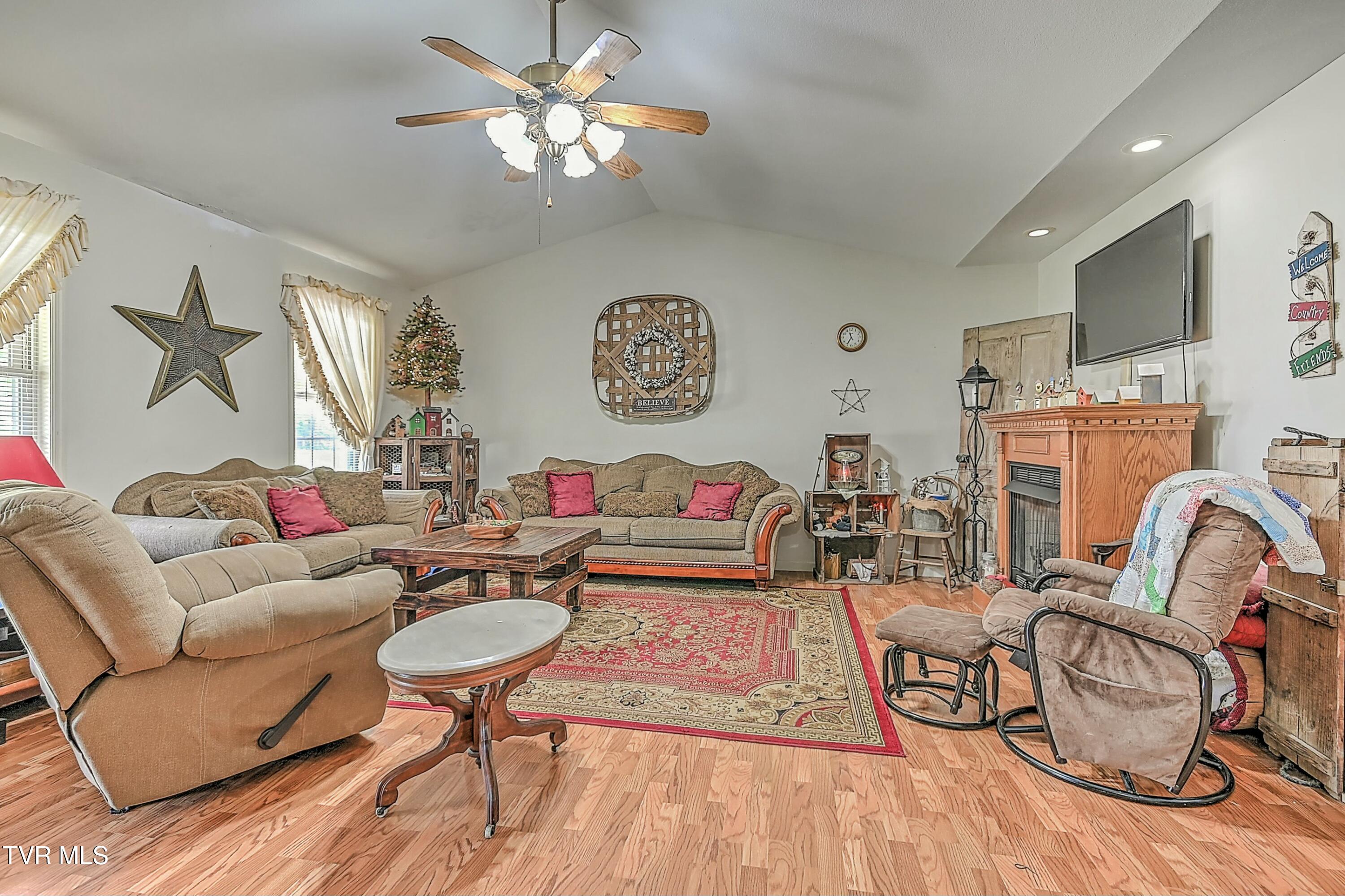 228 Lauren Drive, Rogersville, Tennessee image 9