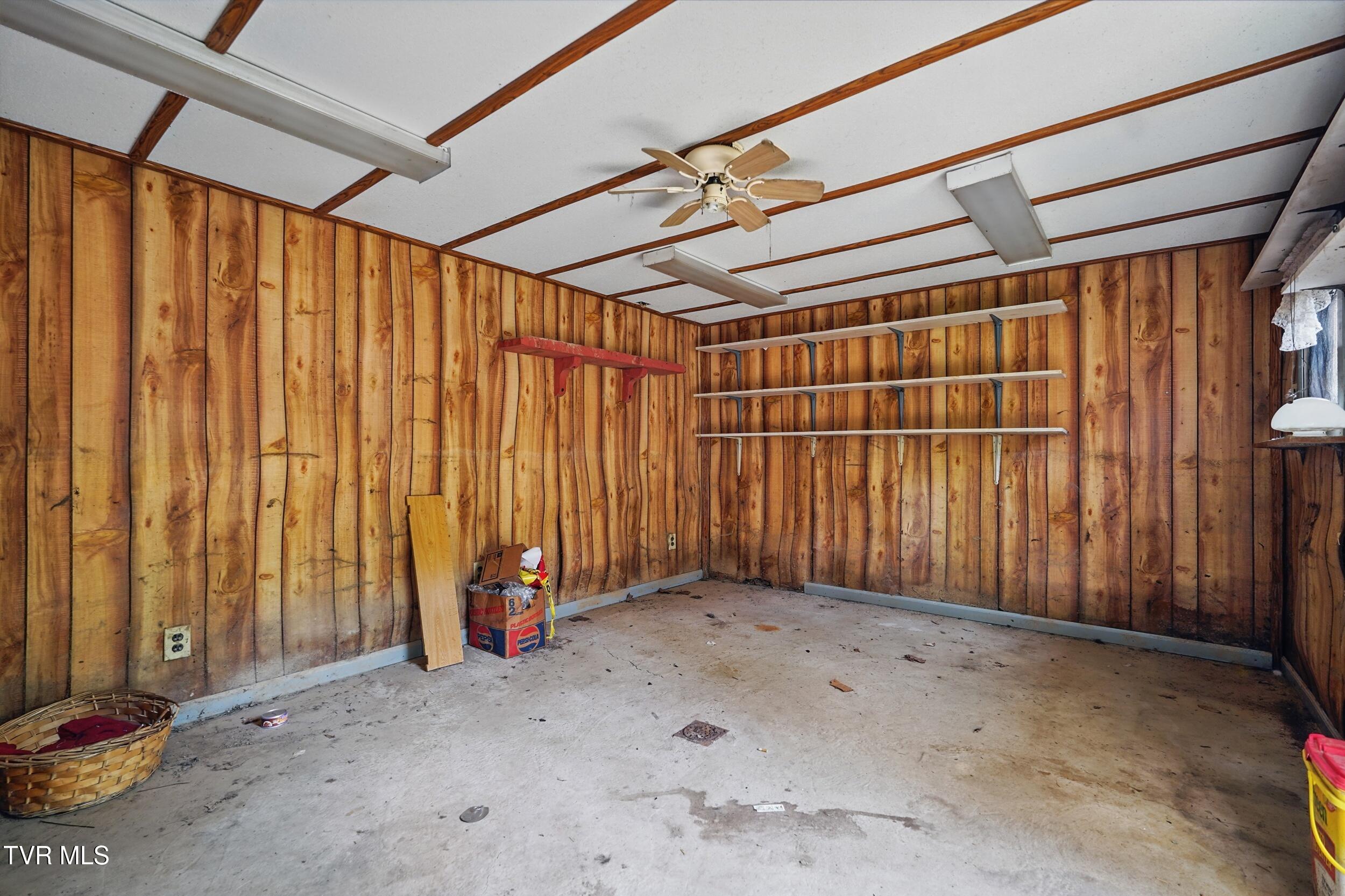 11316 Boggs Hollow Road, Pound, Virginia image 35