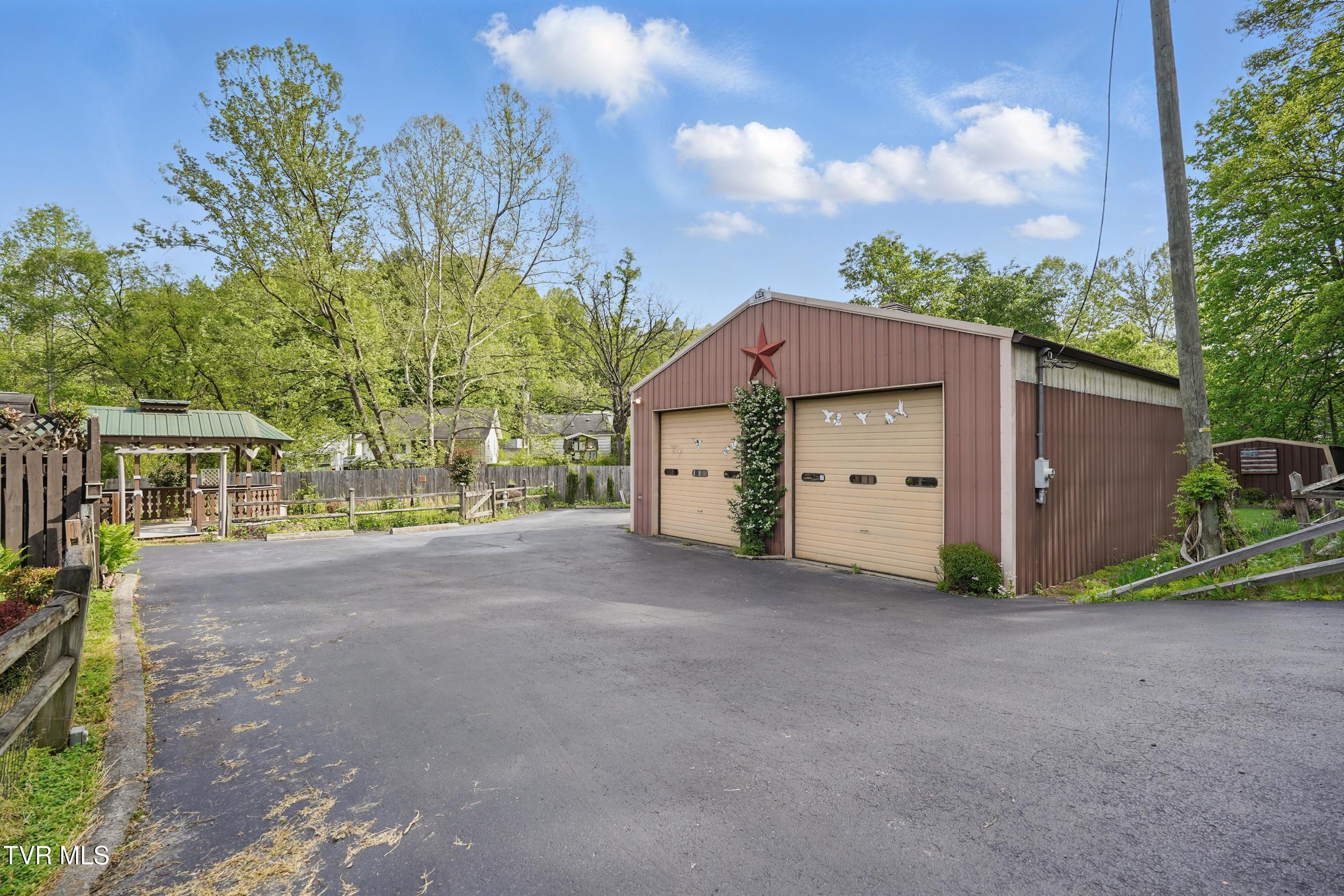 11316 Boggs Hollow Road, Pound, Virginia image 37