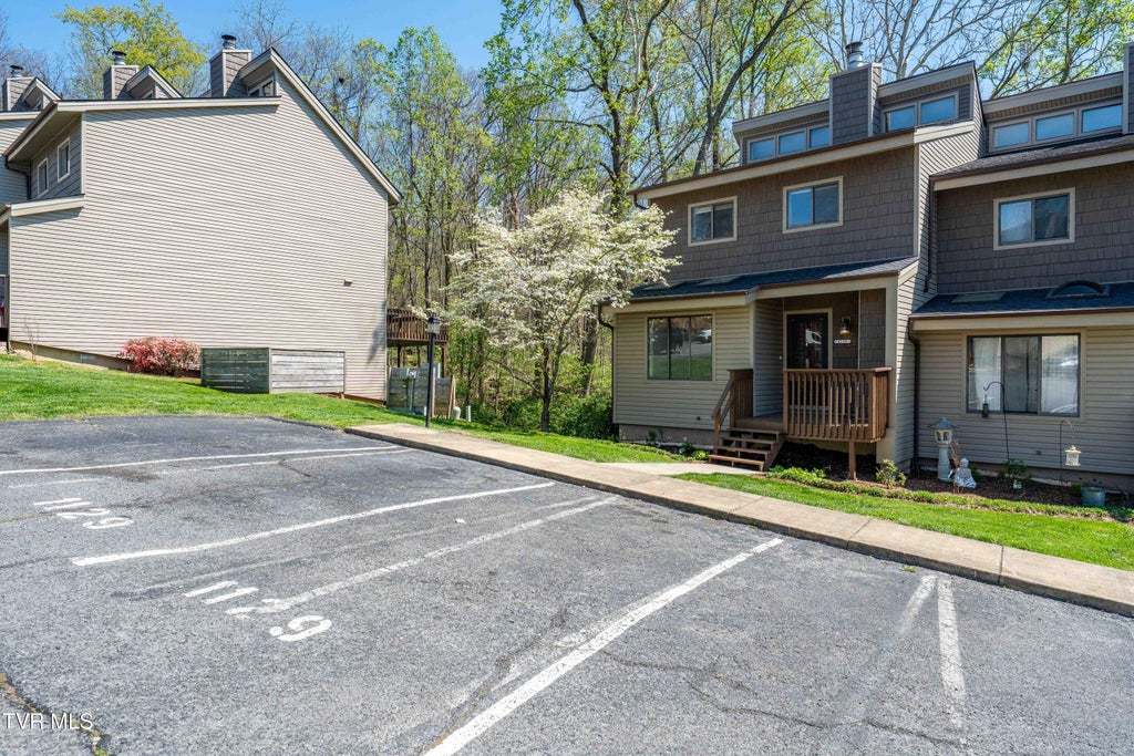 Photo of 1129 Breckenridge Drive #Na, Johnson City, TN 37604 (MLS # 9996225)