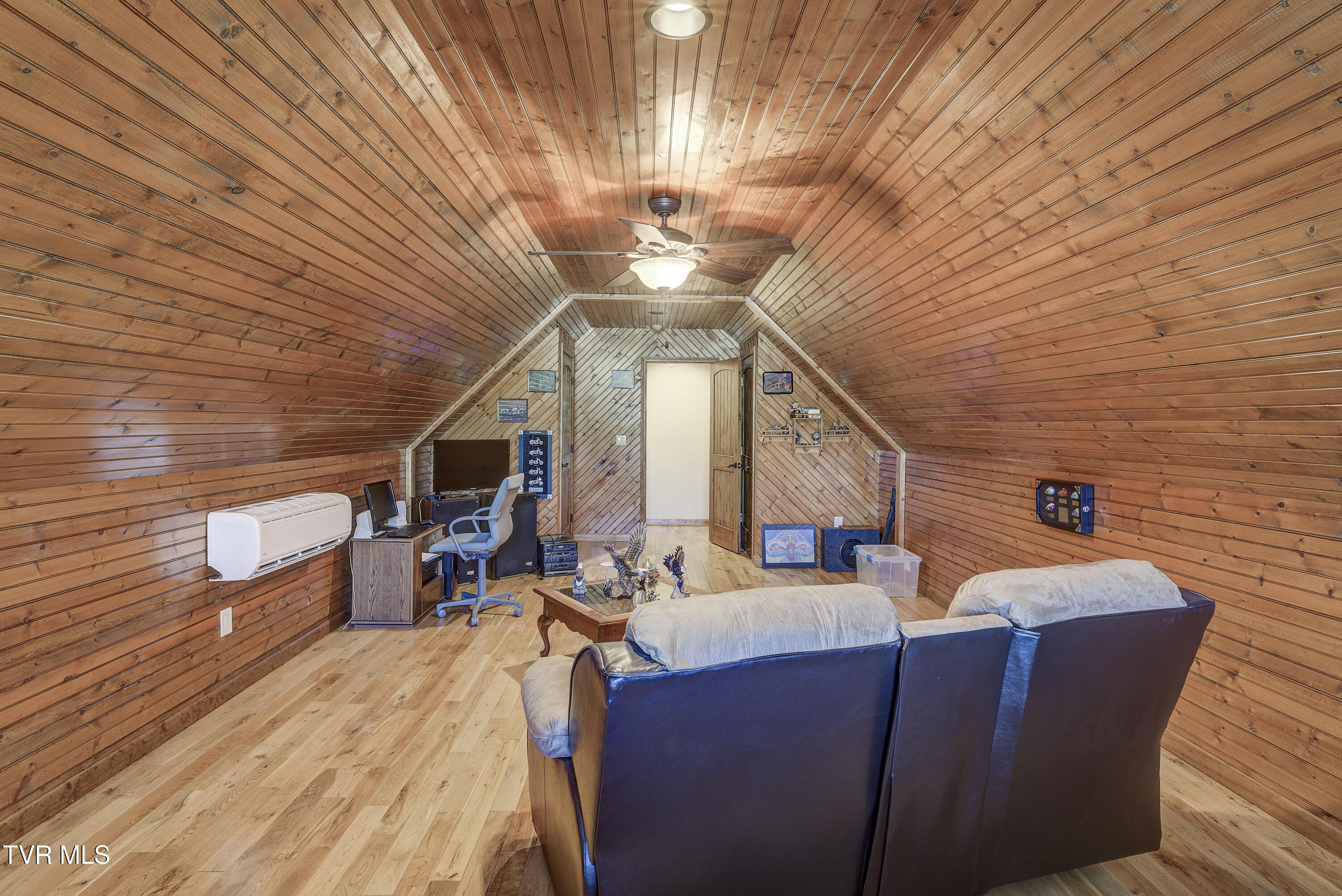 138 Ray Cemetery Road, Roan Mountain, Tennessee image 12