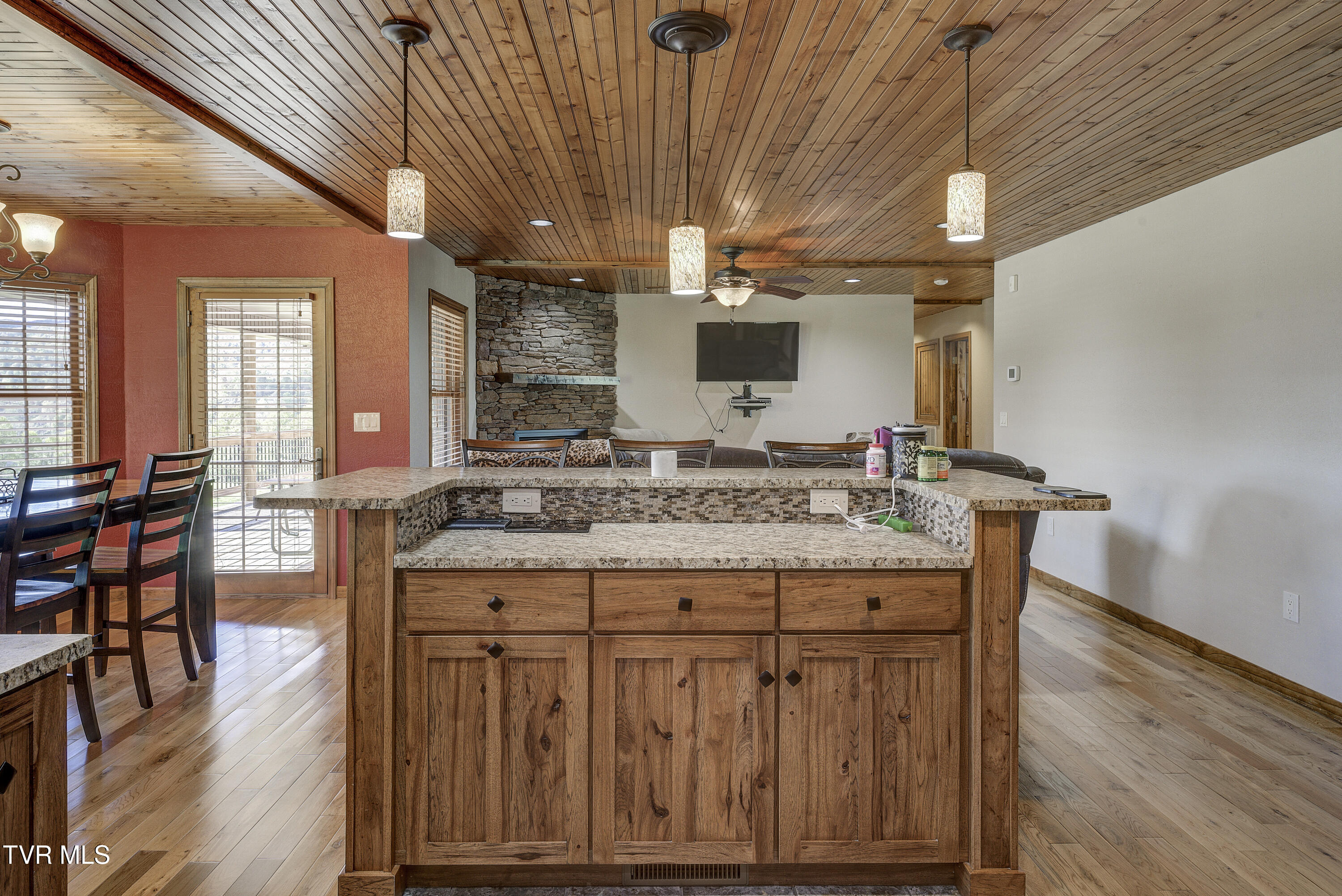 138 Ray Cemetery Road, Roan Mountain, Tennessee image 22