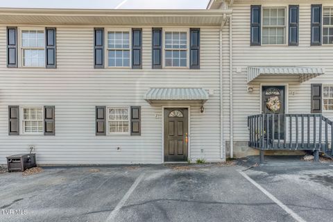Photo of 716 King Springs Road #Apt 7, Johnson City, TN 37601 (MLS # 9993209)