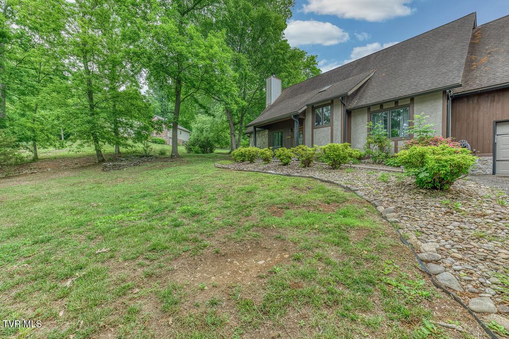 Photo of 912 Katies Way, Johnson City, TN 37615 (MLS # 9992519)