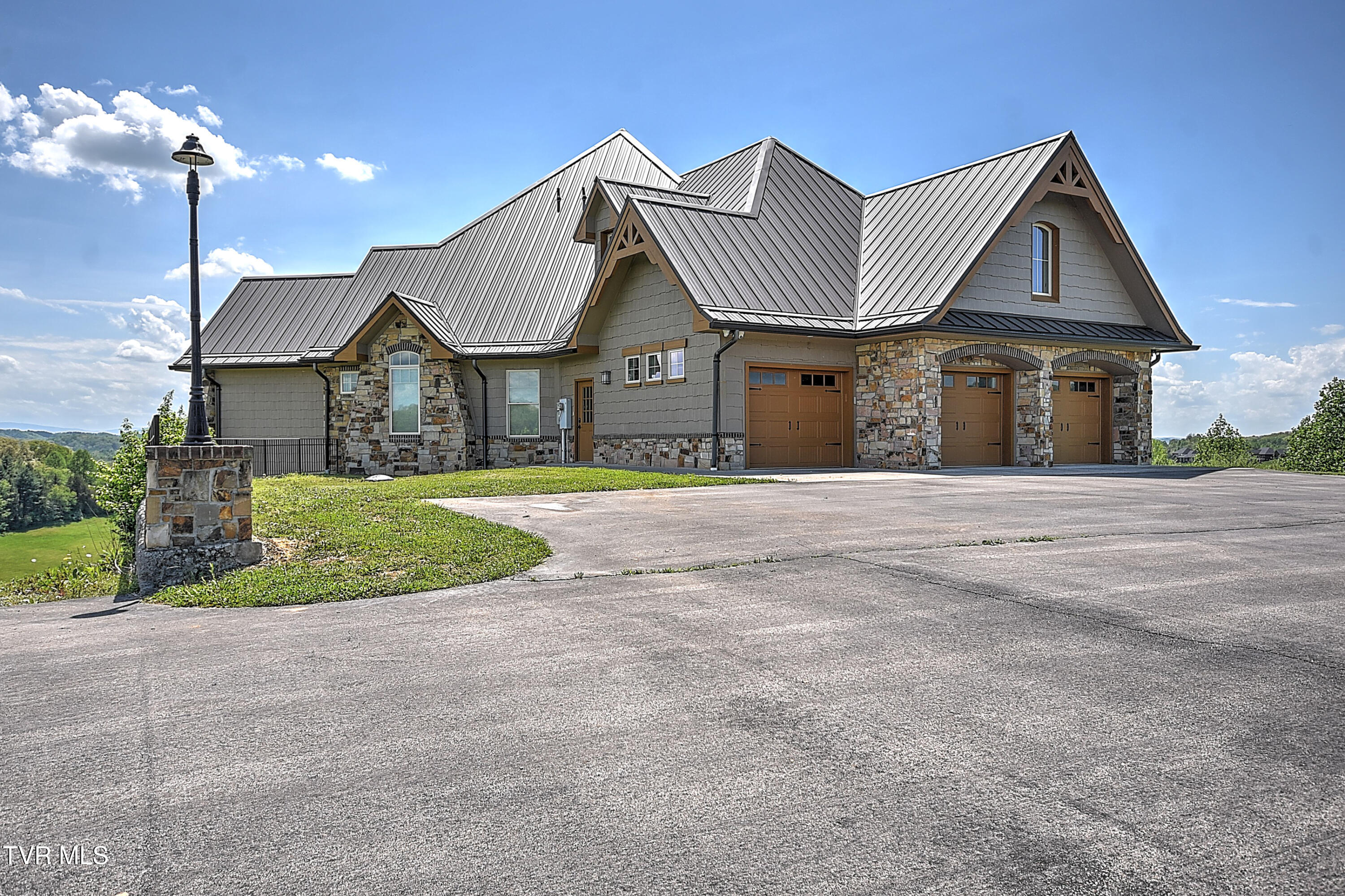 640 Hamilton Hill Road, Bluff City, Tennessee image 7