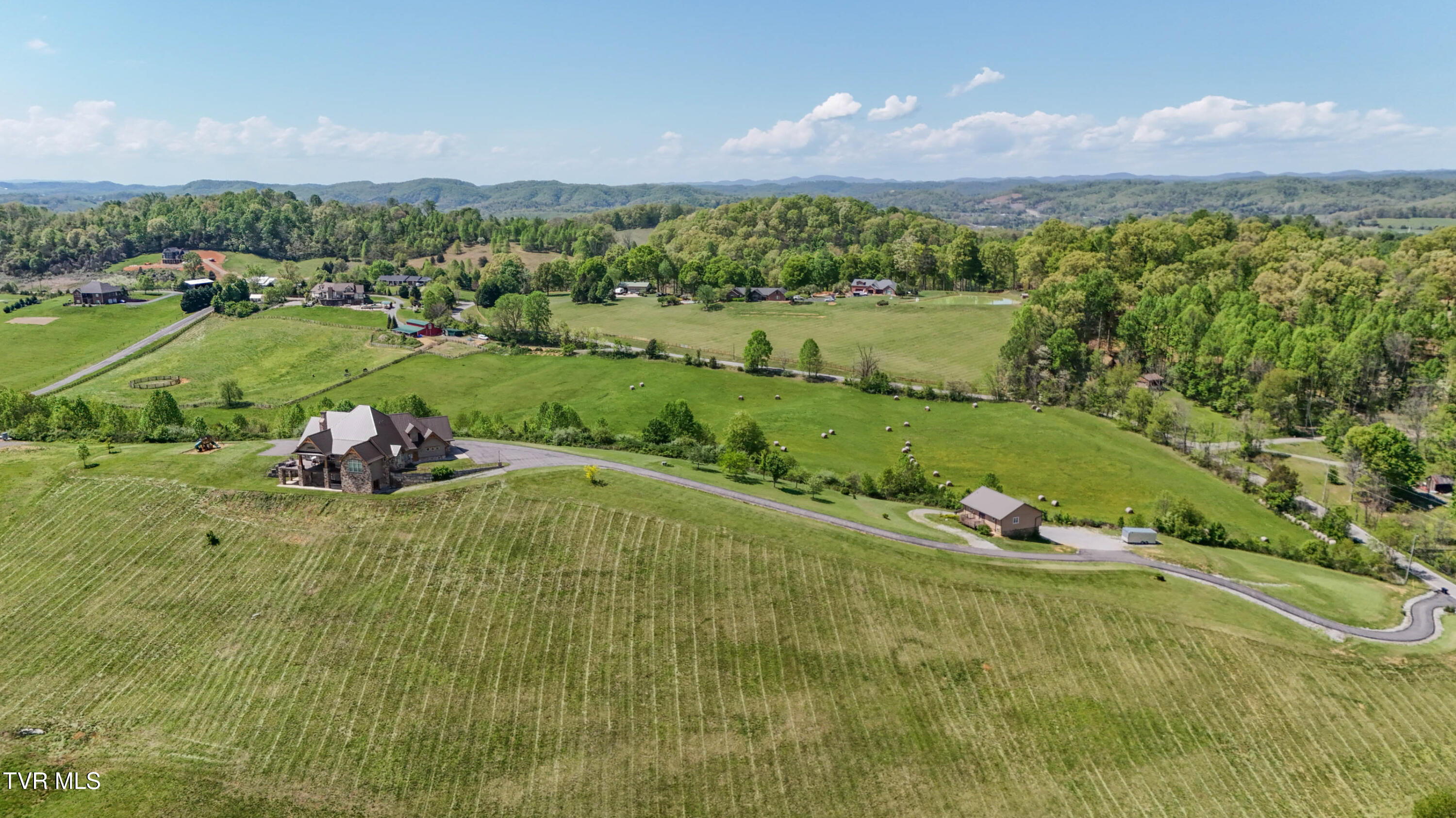 640 Hamilton Hill Road, Bluff City, Tennessee image 10