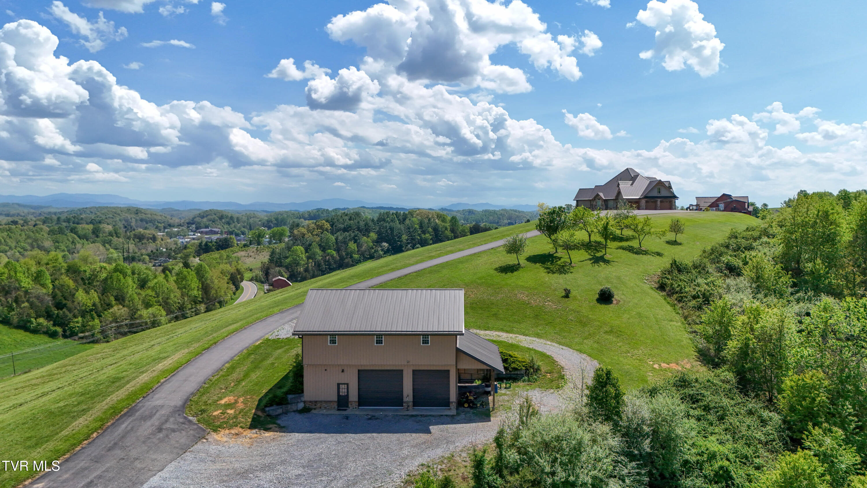 640 Hamilton Hill Road, Bluff City, Tennessee image 8
