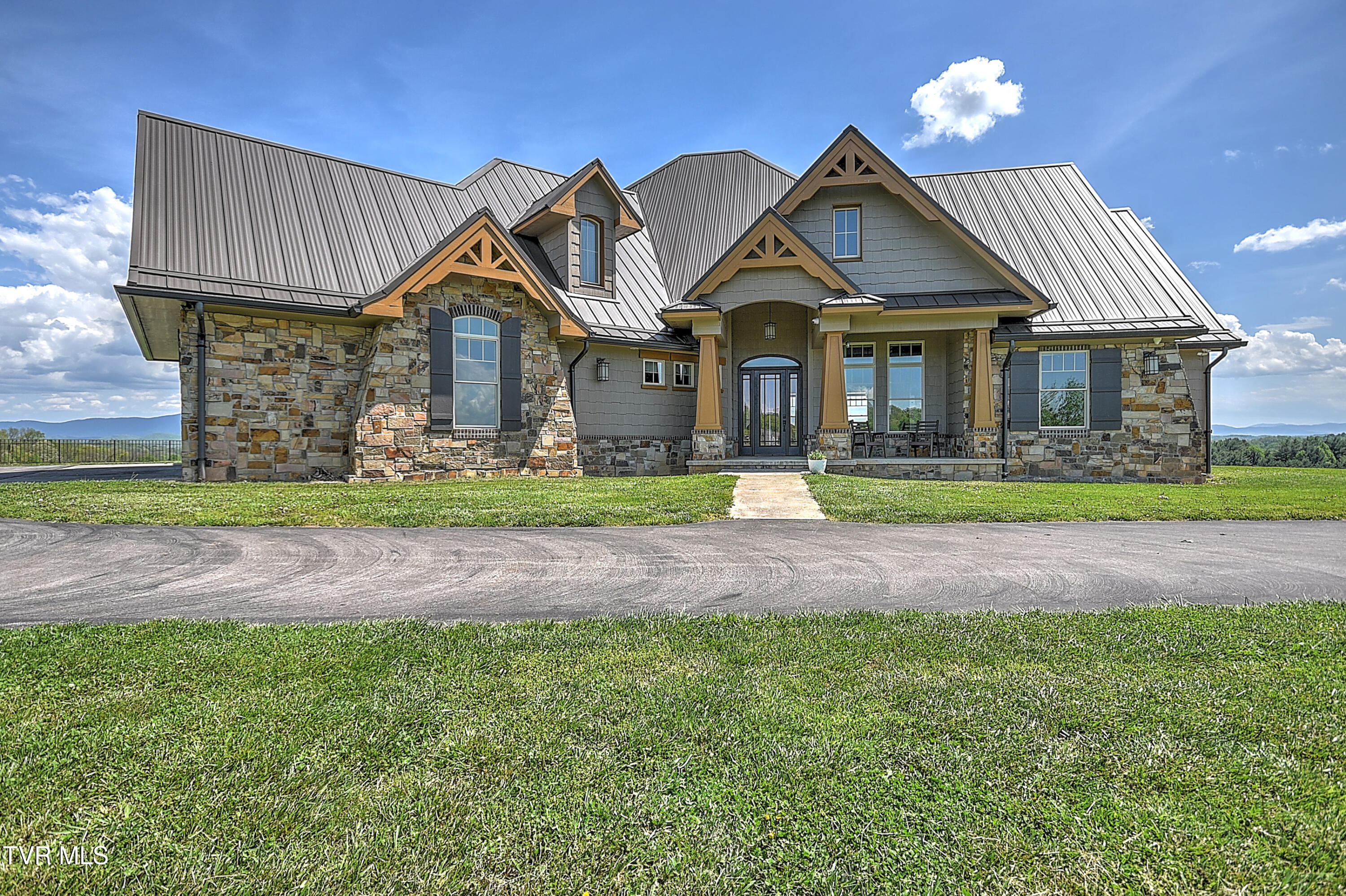 640 Hamilton Hill Road, Bluff City, Tennessee image 14