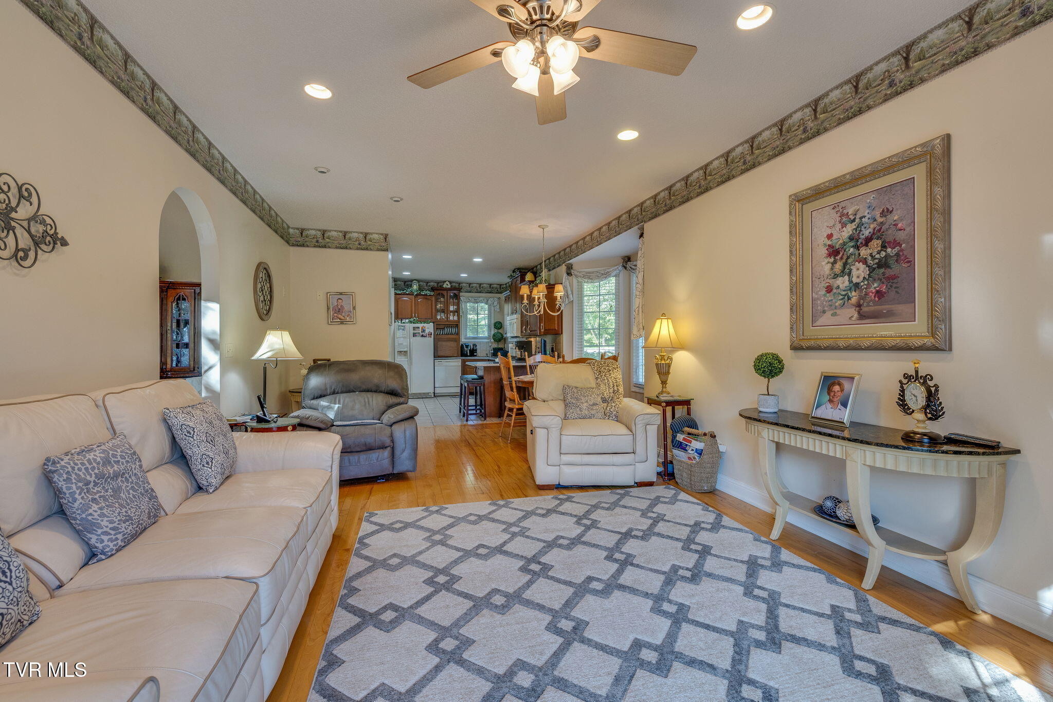 100 Pointe Drive, Piney Flats, Tennessee image 21