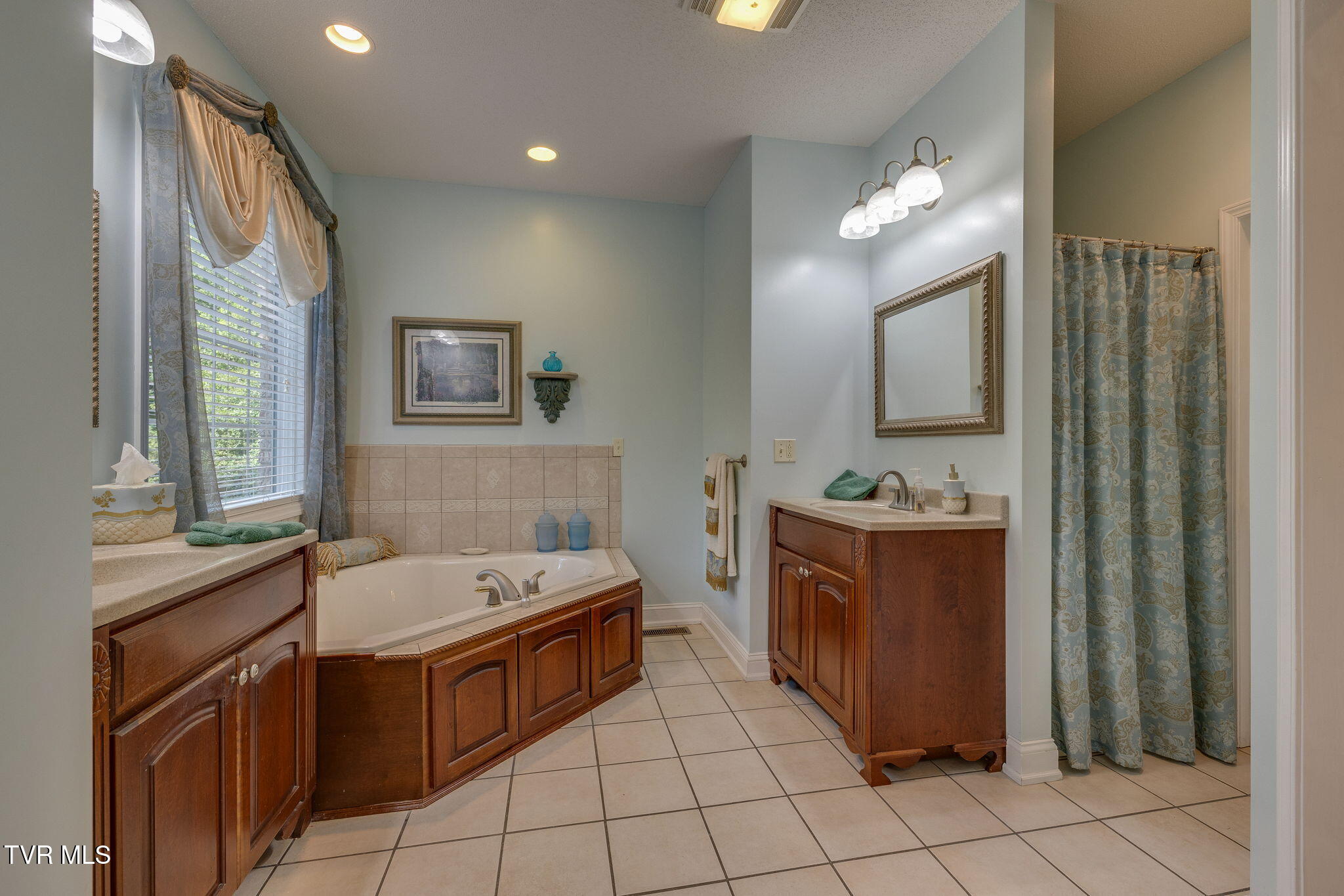 100 Pointe Drive, Piney Flats, Tennessee image 26