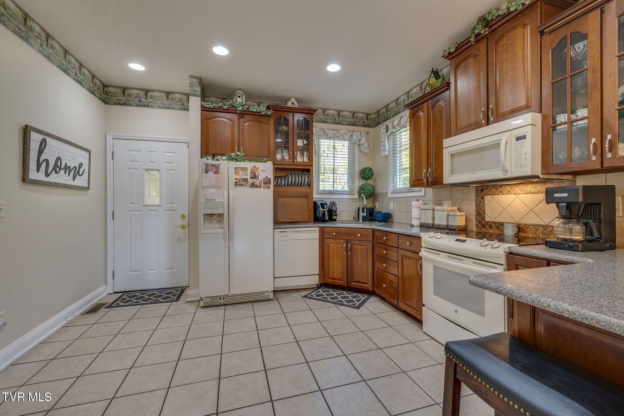 100 Pointe Drive, Piney Flats, Tennessee image 16