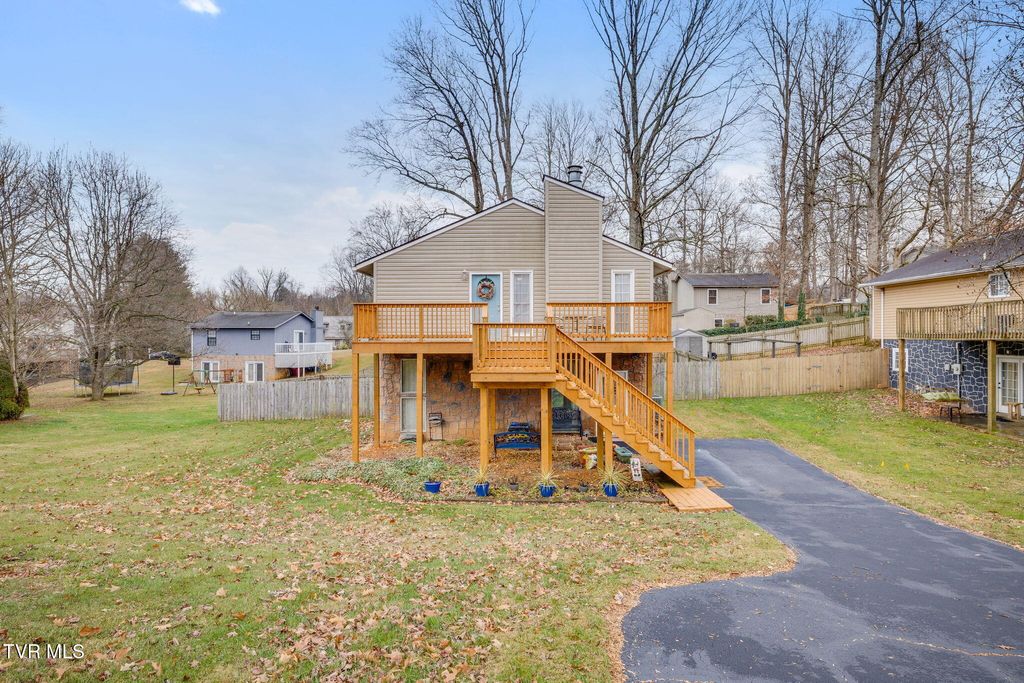 Photo of 1813 Todd Drive, Johnson City, TN 37604 (MLS # 9989242)