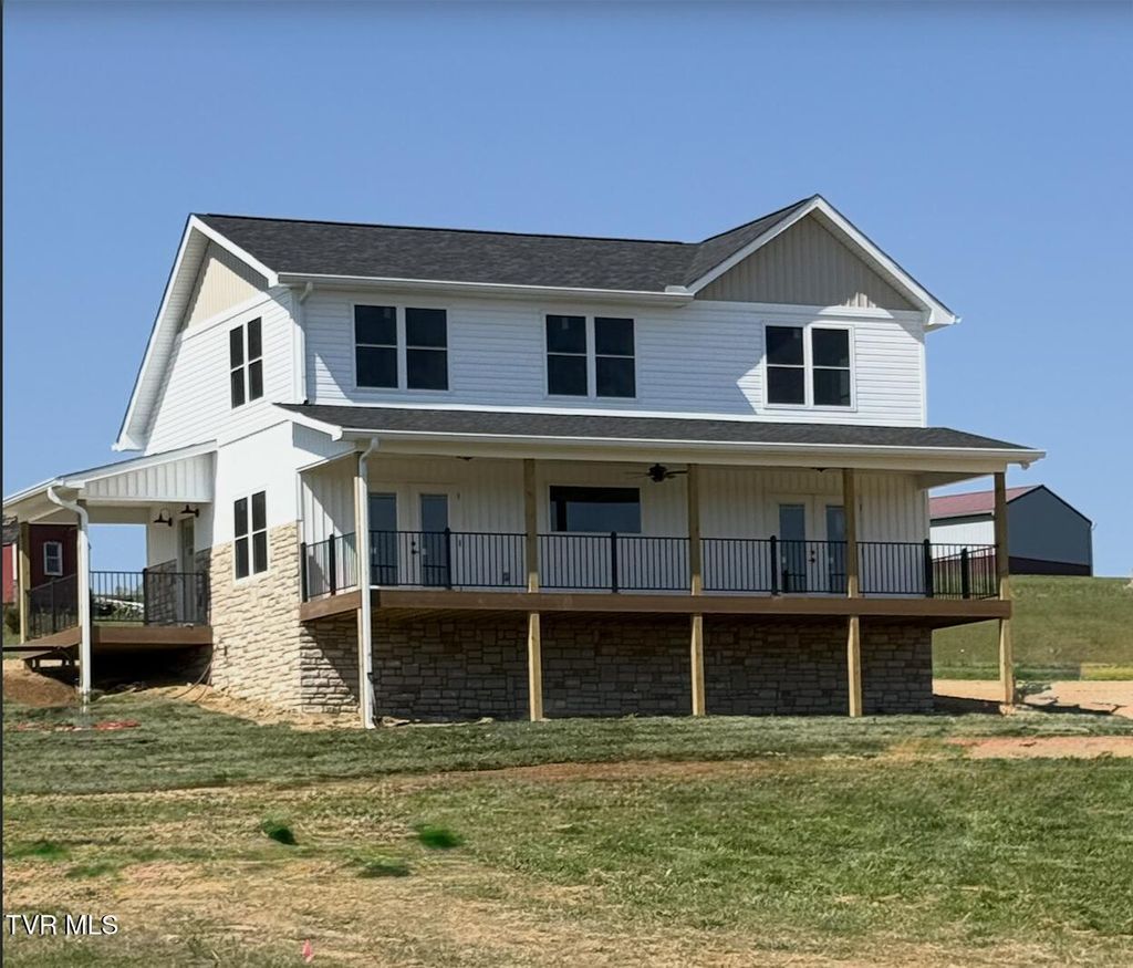 Photo of 115 Red Tail Ridge, Greeneville, TN 37743 (MLS # 9989376)