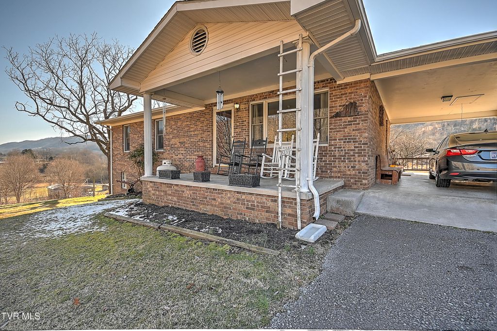 Photo of 9867 Middle Wallens Creek Road, Jonesville, VA 24263 (MLS # 9976567)