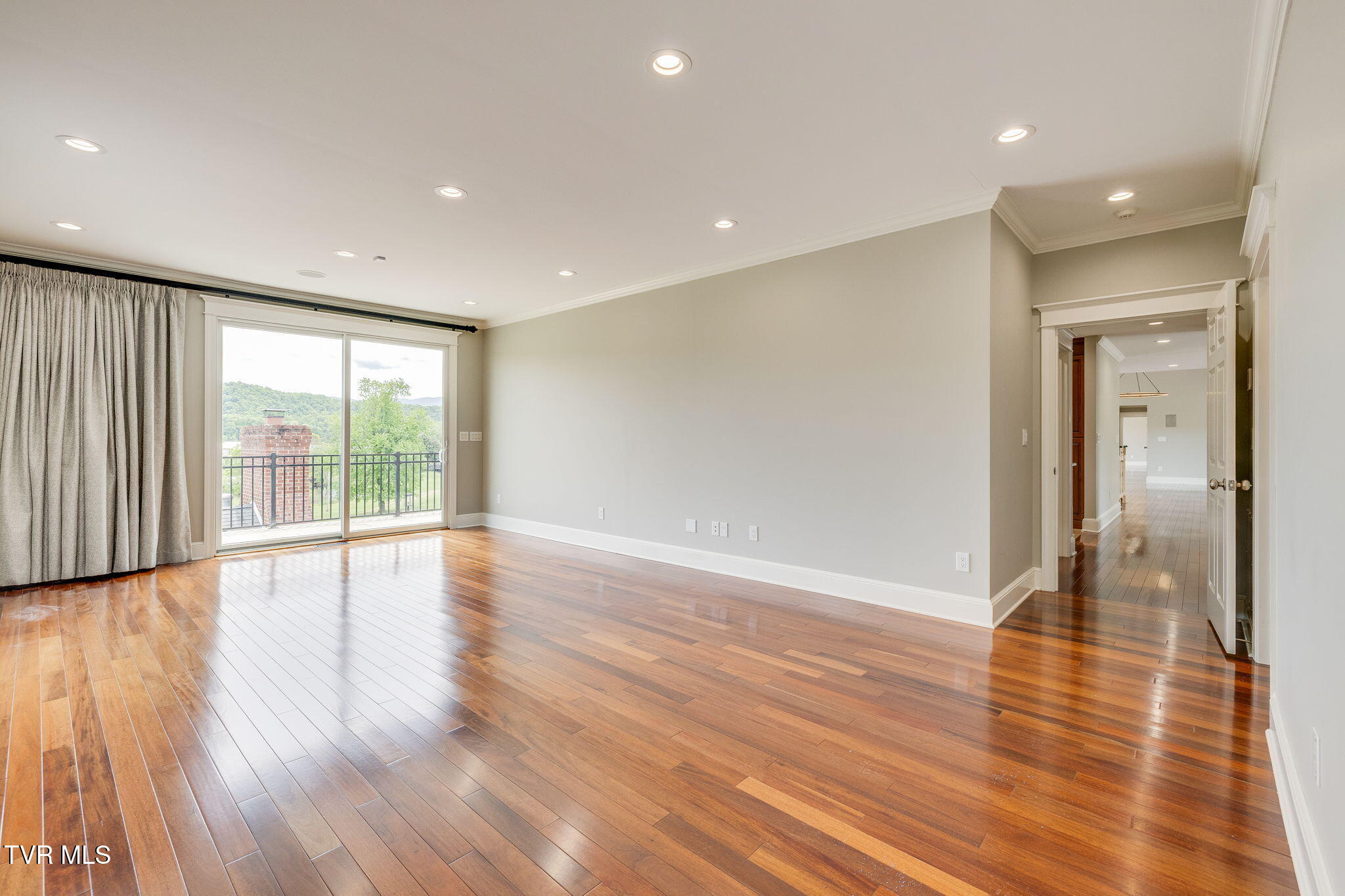 20484 Lake Road, Abingdon, Virginia image 32