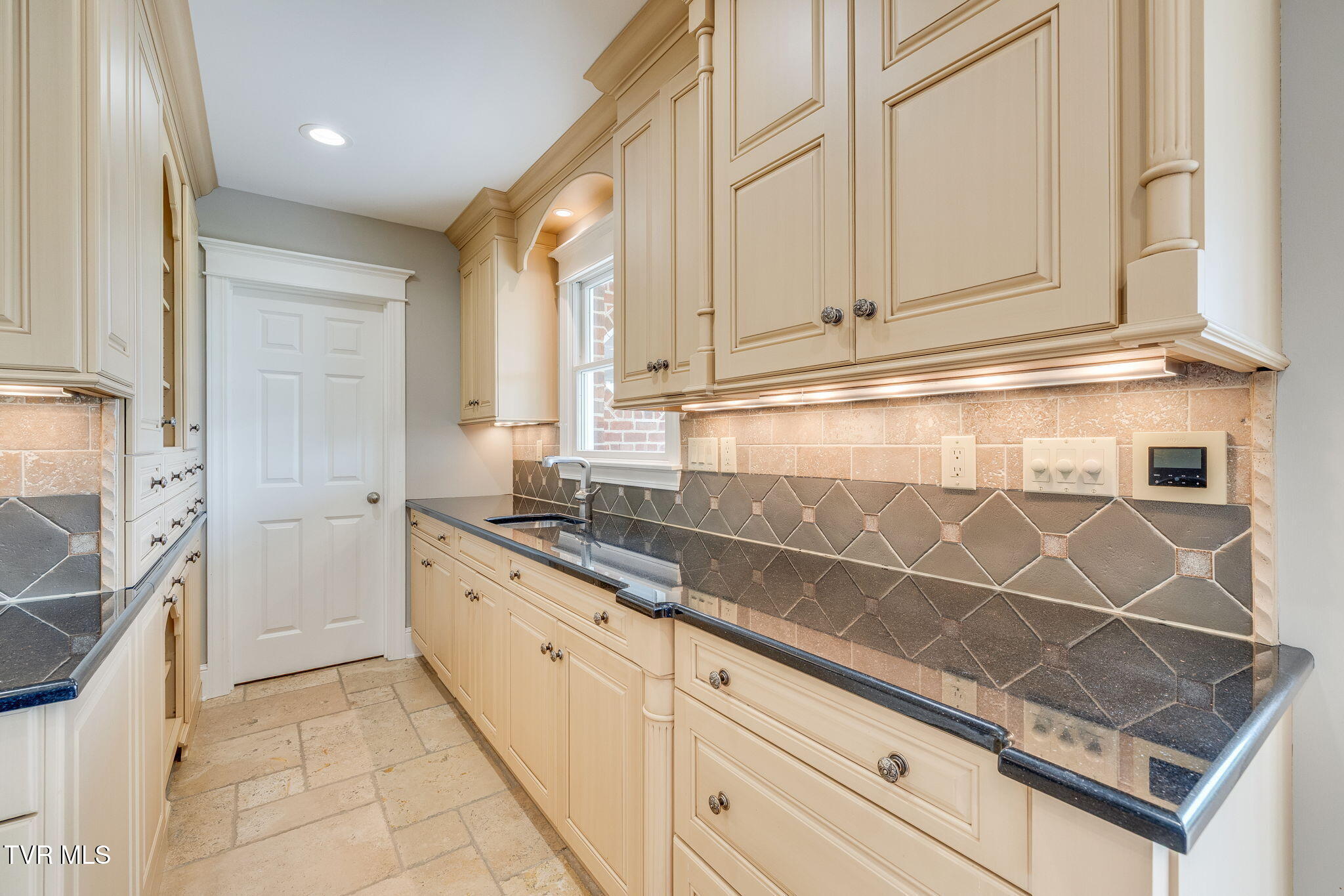20484 Lake Road, Abingdon, Virginia image 22