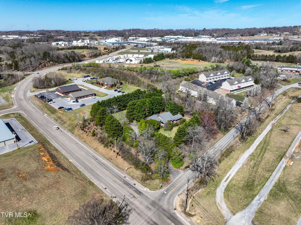 Photo of 415 Fairgrounds Road, Greeneville, TN 37745 (MLS # 9977567)