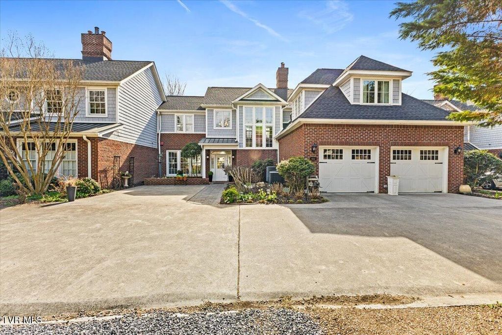 Photo of 102 Willow Creek Lane, Jonesborough, TN 37659 (MLS # 9992862)