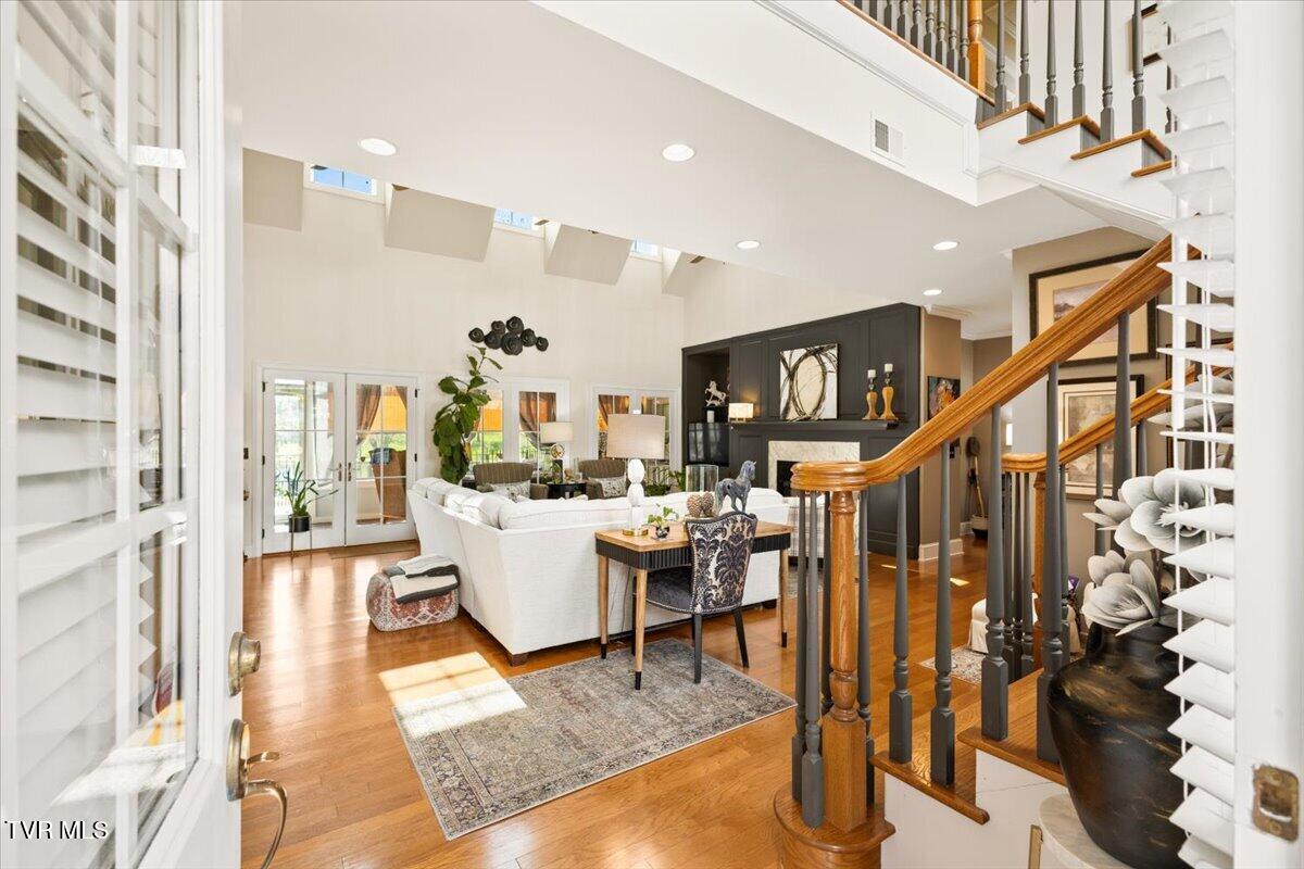 102 Willow Creek Lane