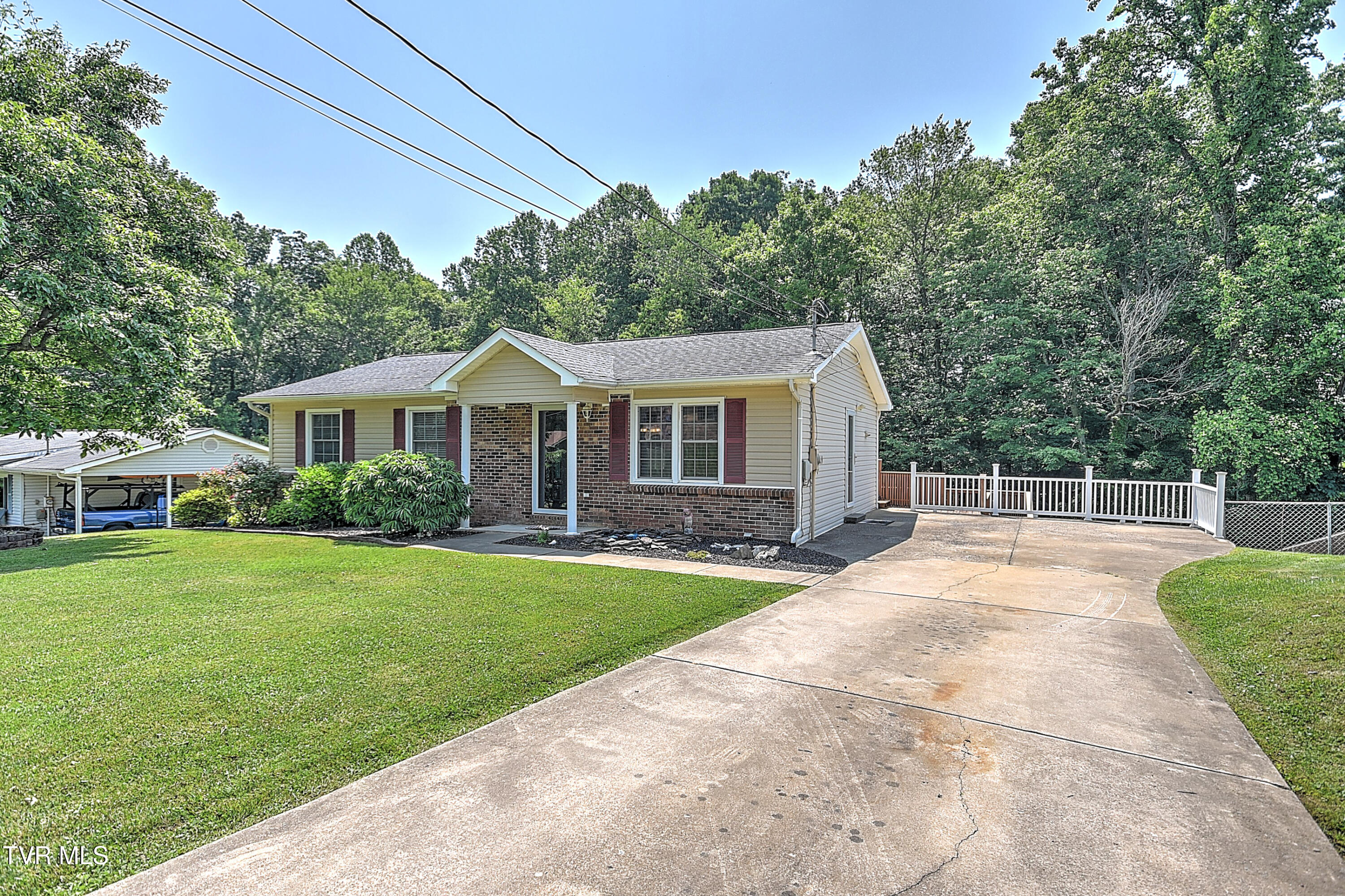 19577 Greenbriar Drive, Bristol, Virginia image 5