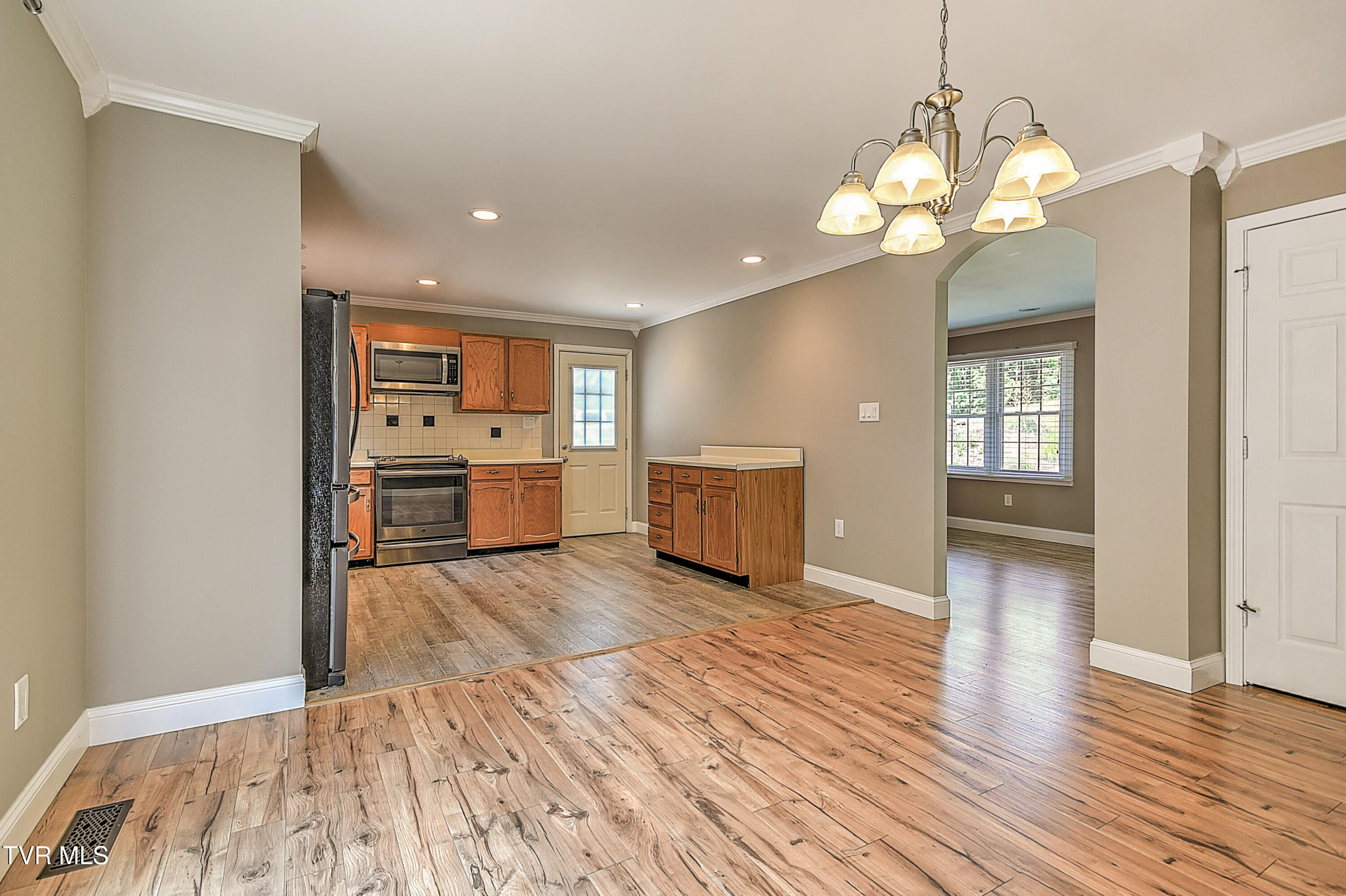 19577 Greenbriar Drive, Bristol, Virginia image 37