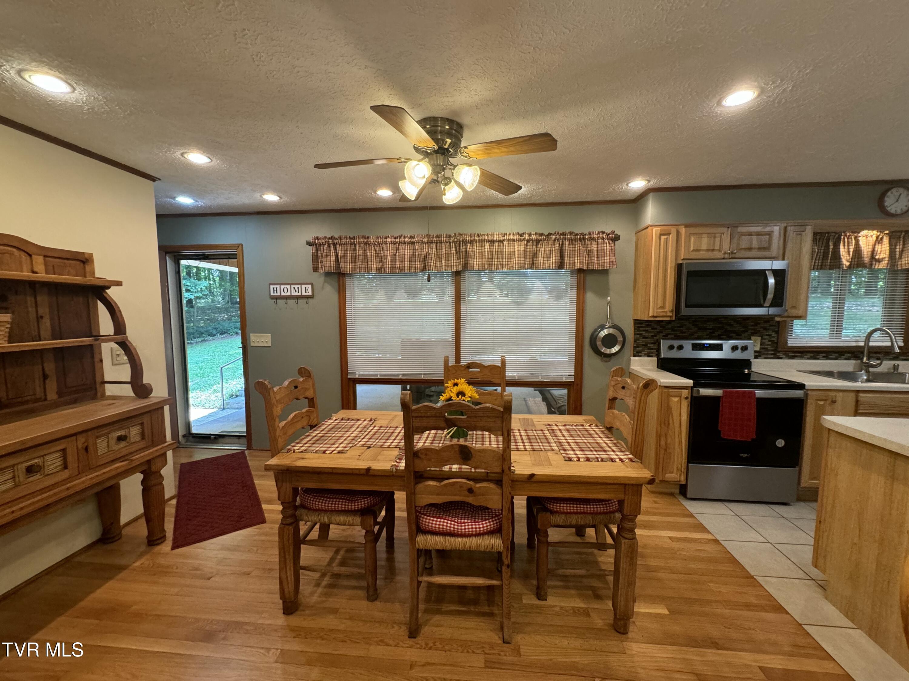 355 Holston Drive, Blountville, Tennessee image 11