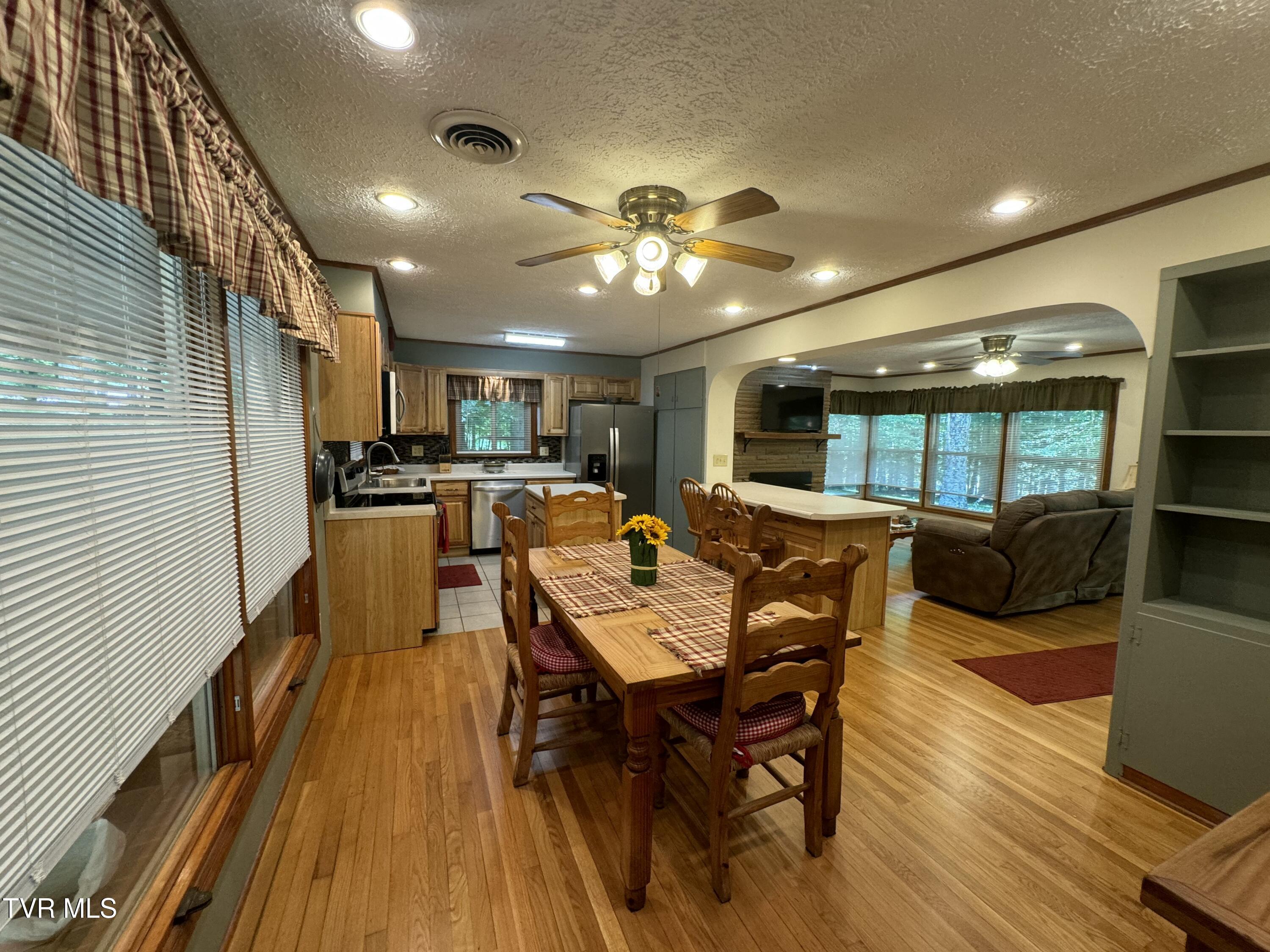 355 Holston Drive, Blountville, Tennessee image 18