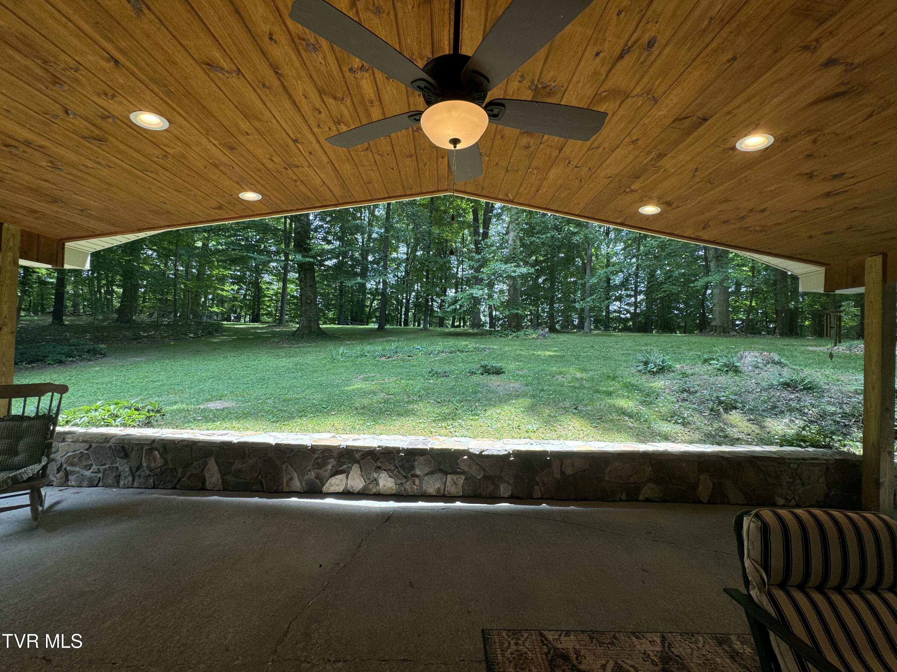 355 Holston Drive, Blountville, Tennessee image 19