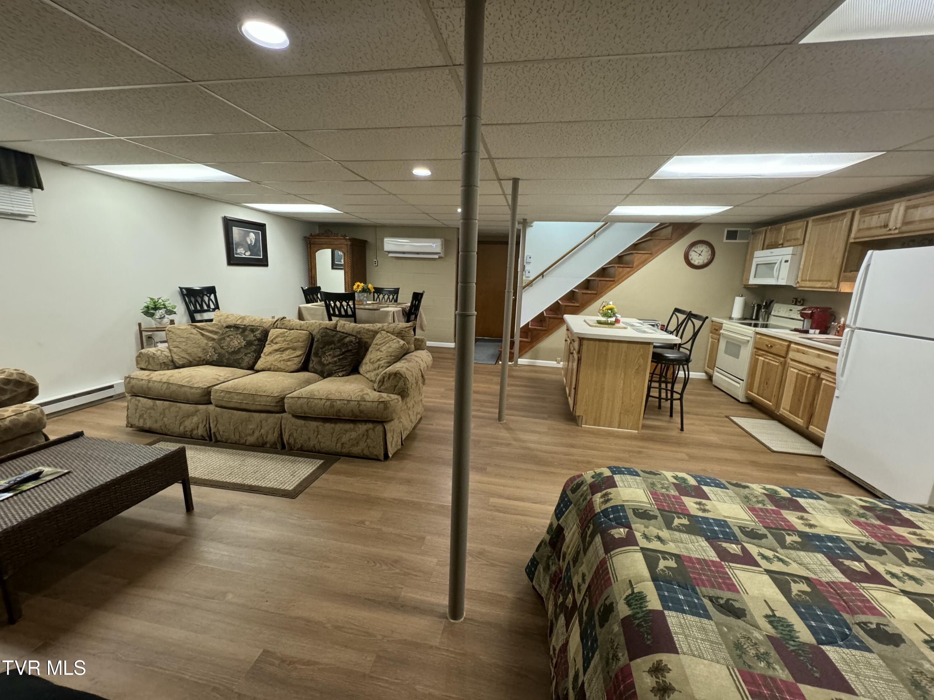 355 Holston Drive, Blountville, Tennessee image 38