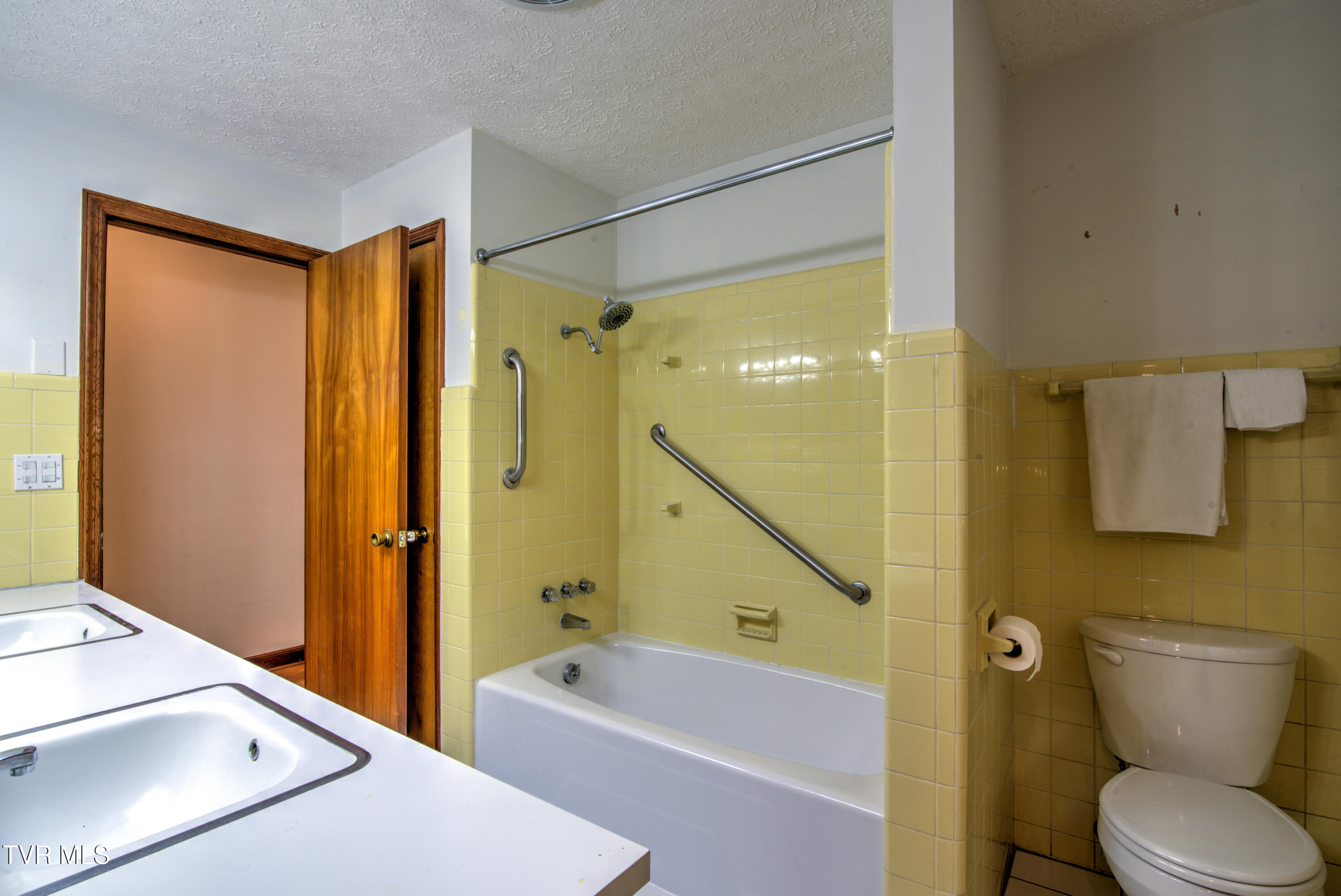 355 Holston Drive, Blountville, Tennessee image 24