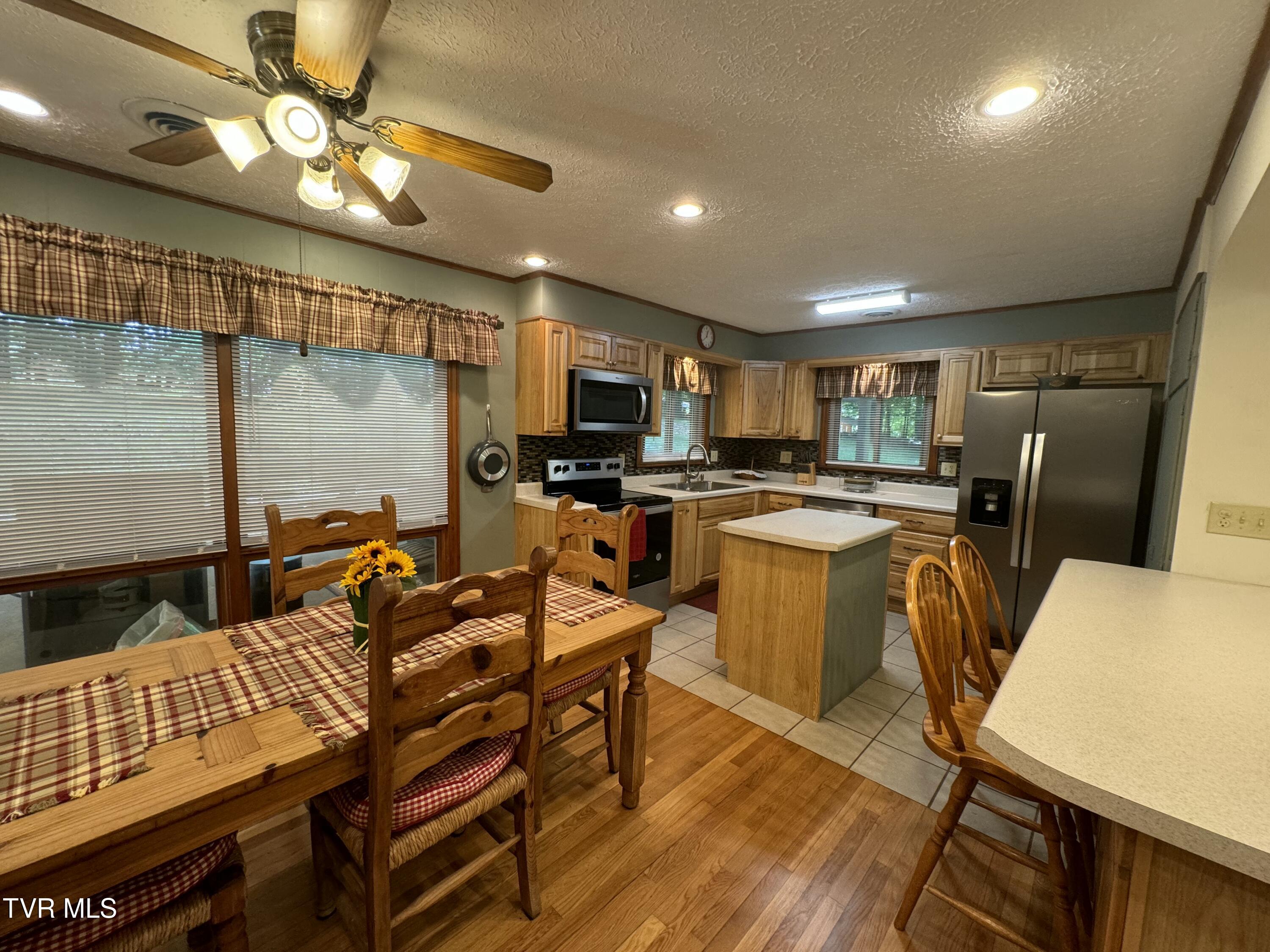 355 Holston Drive, Blountville, Tennessee image 12