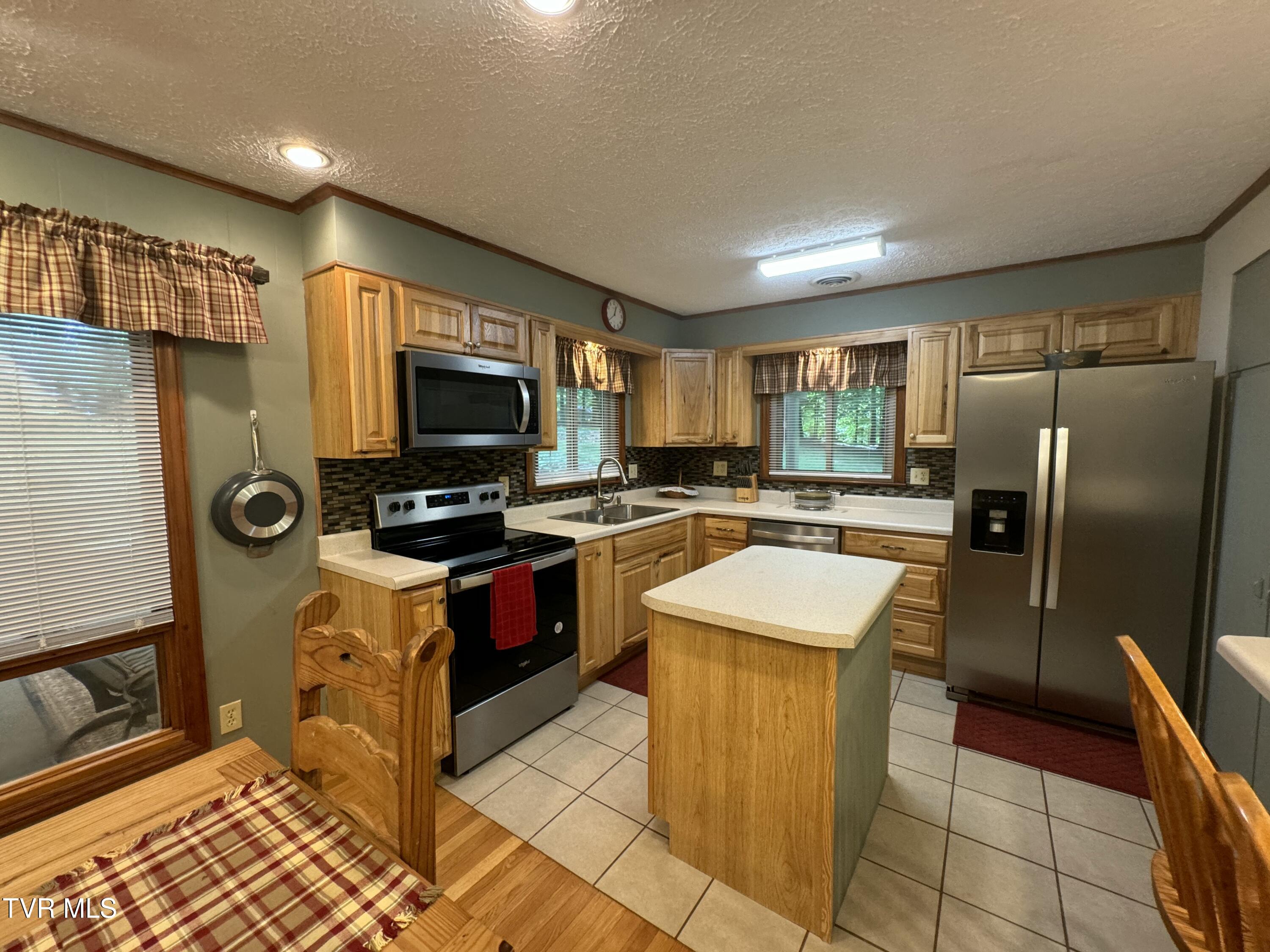 355 Holston Drive, Blountville, Tennessee image 13