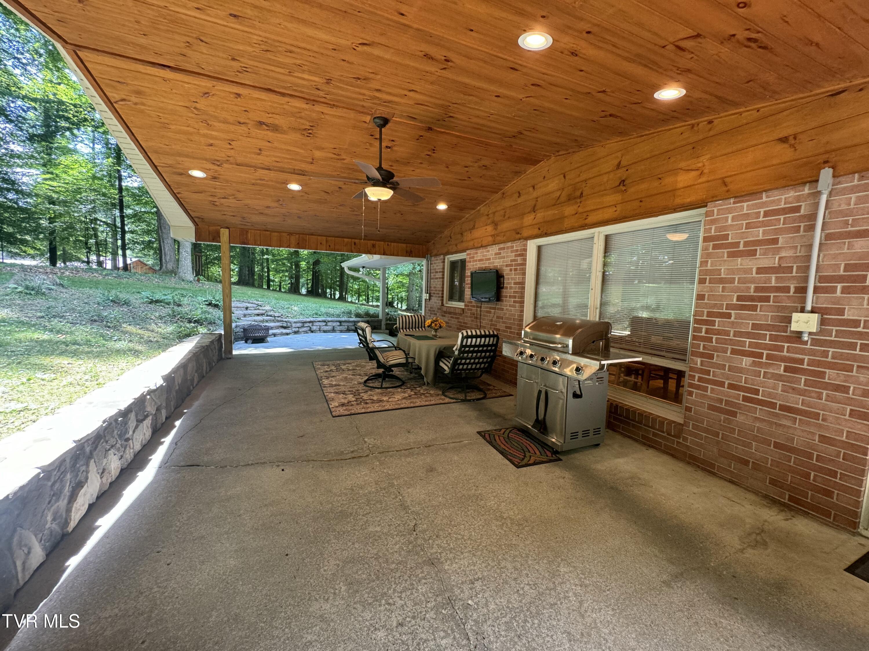 355 Holston Drive, Blountville, Tennessee image 23