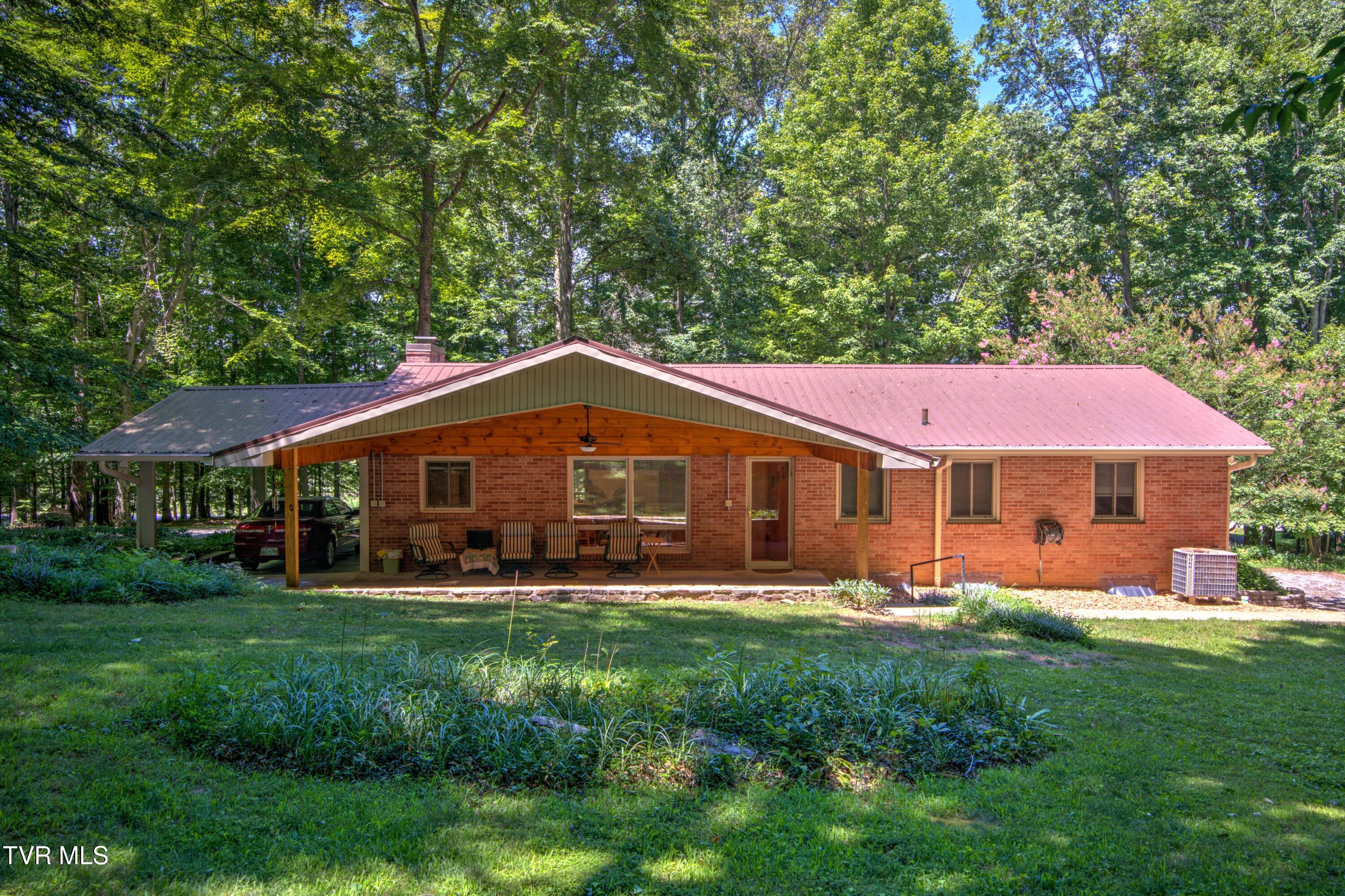 355 Holston Drive, Blountville, Tennessee image 3