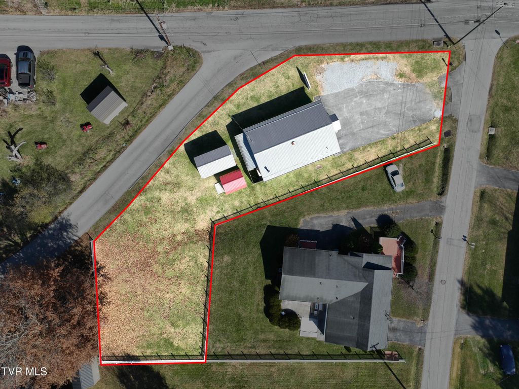 Photo of 105 Martin Road, Bristol, VA 24201 (MLS # 9988343)