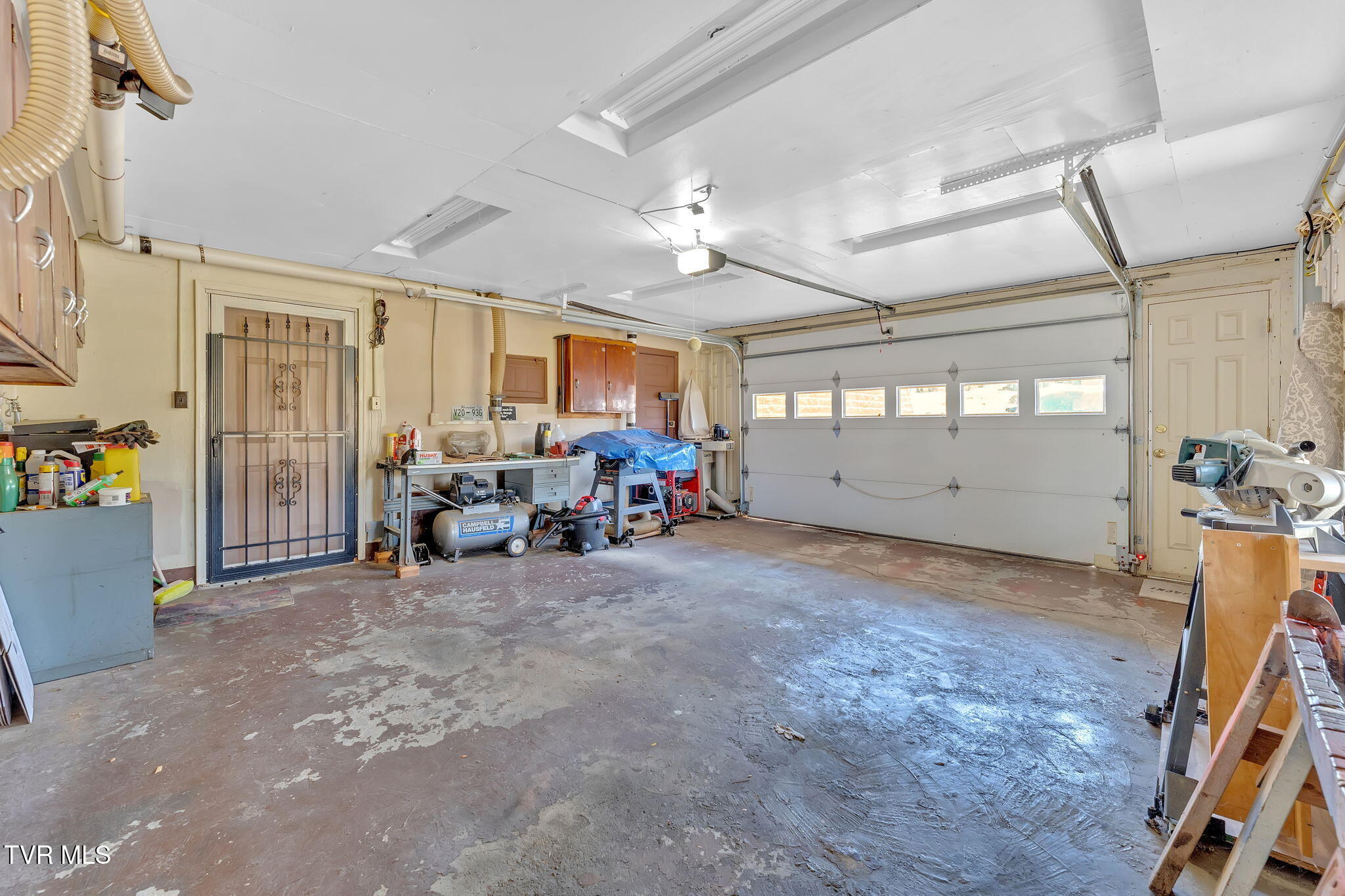 2368 Siam Road, Elizabethton, Tennessee image 38